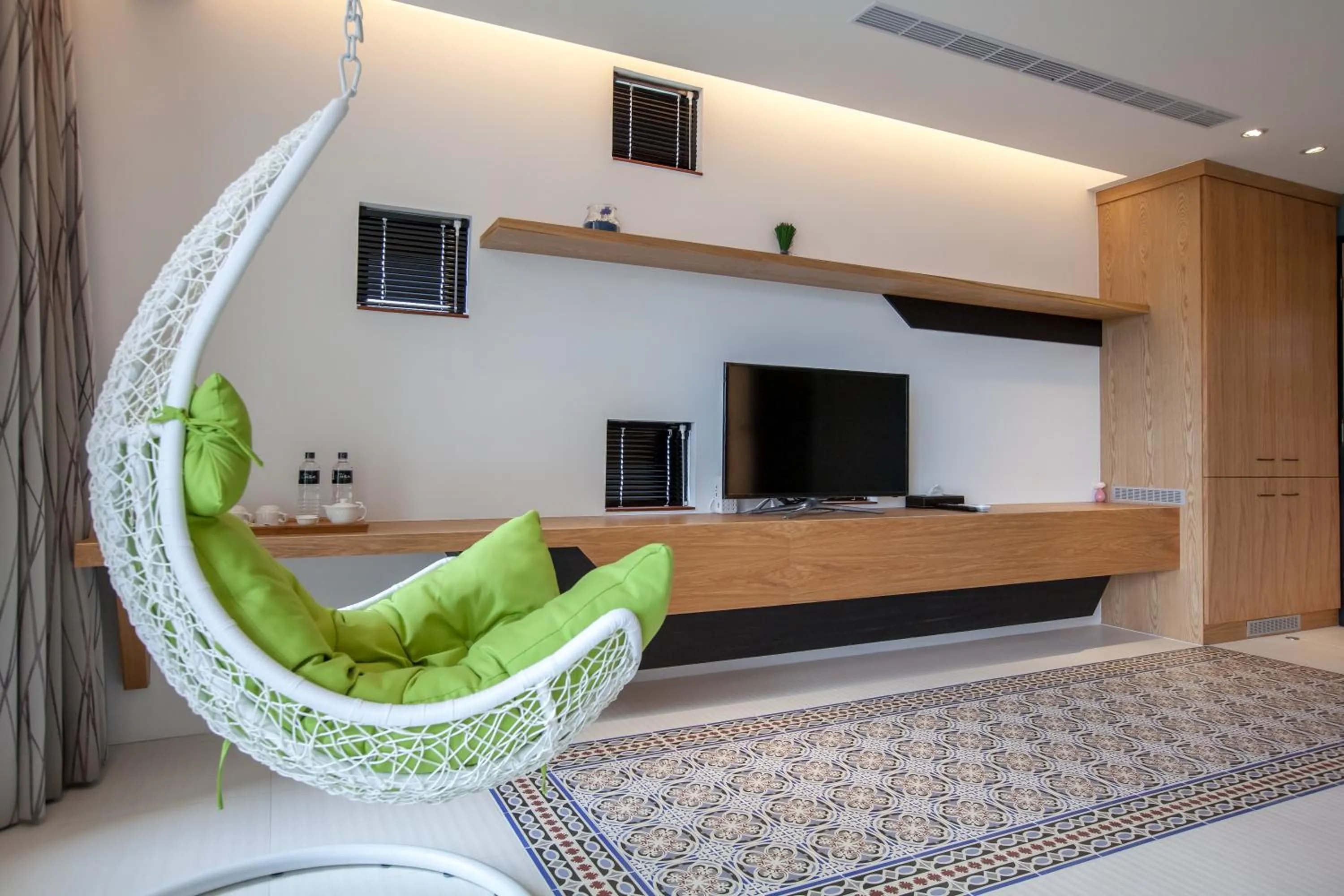 Photo of the whole room in W Star