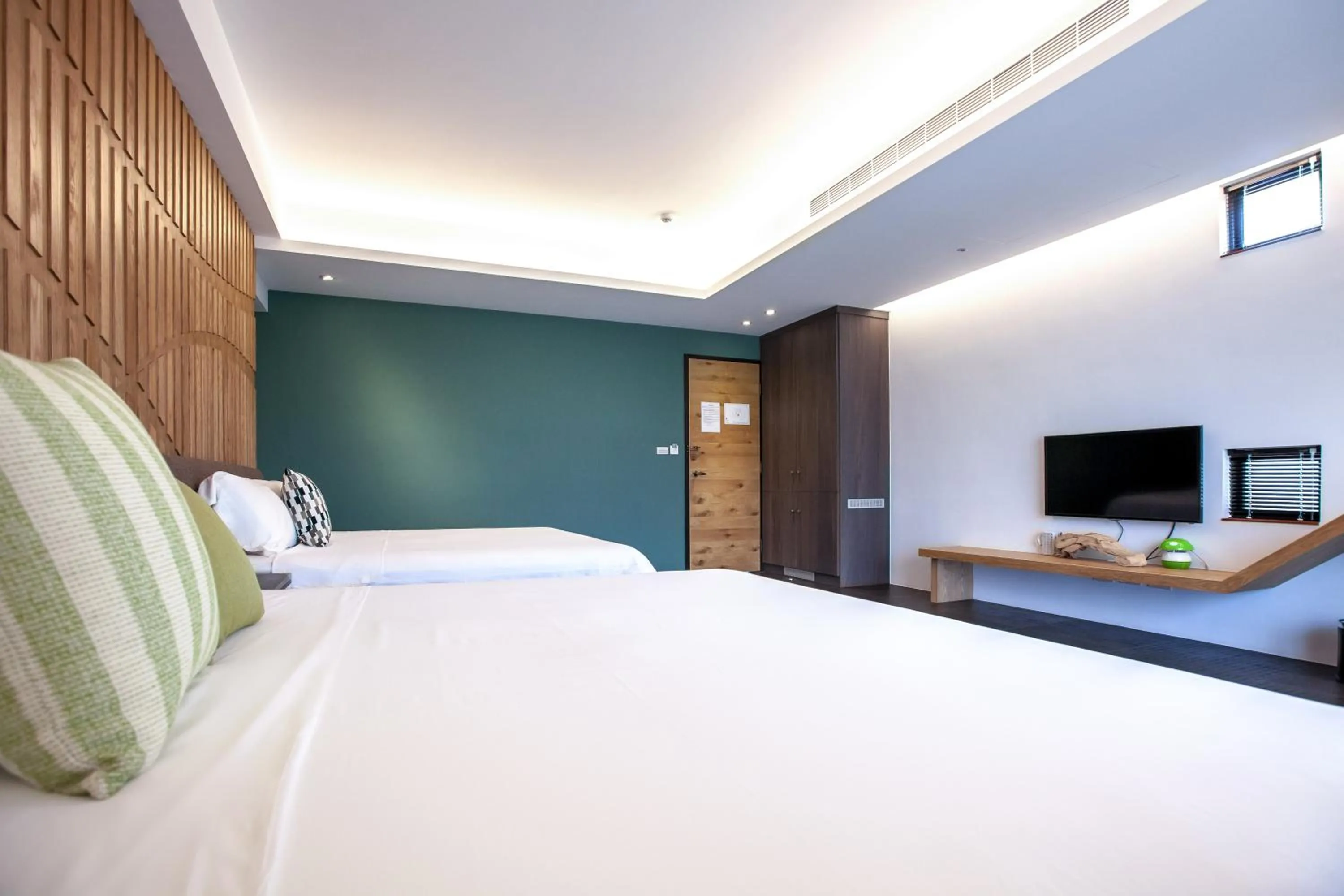 TV and multimedia, Bed in W Star