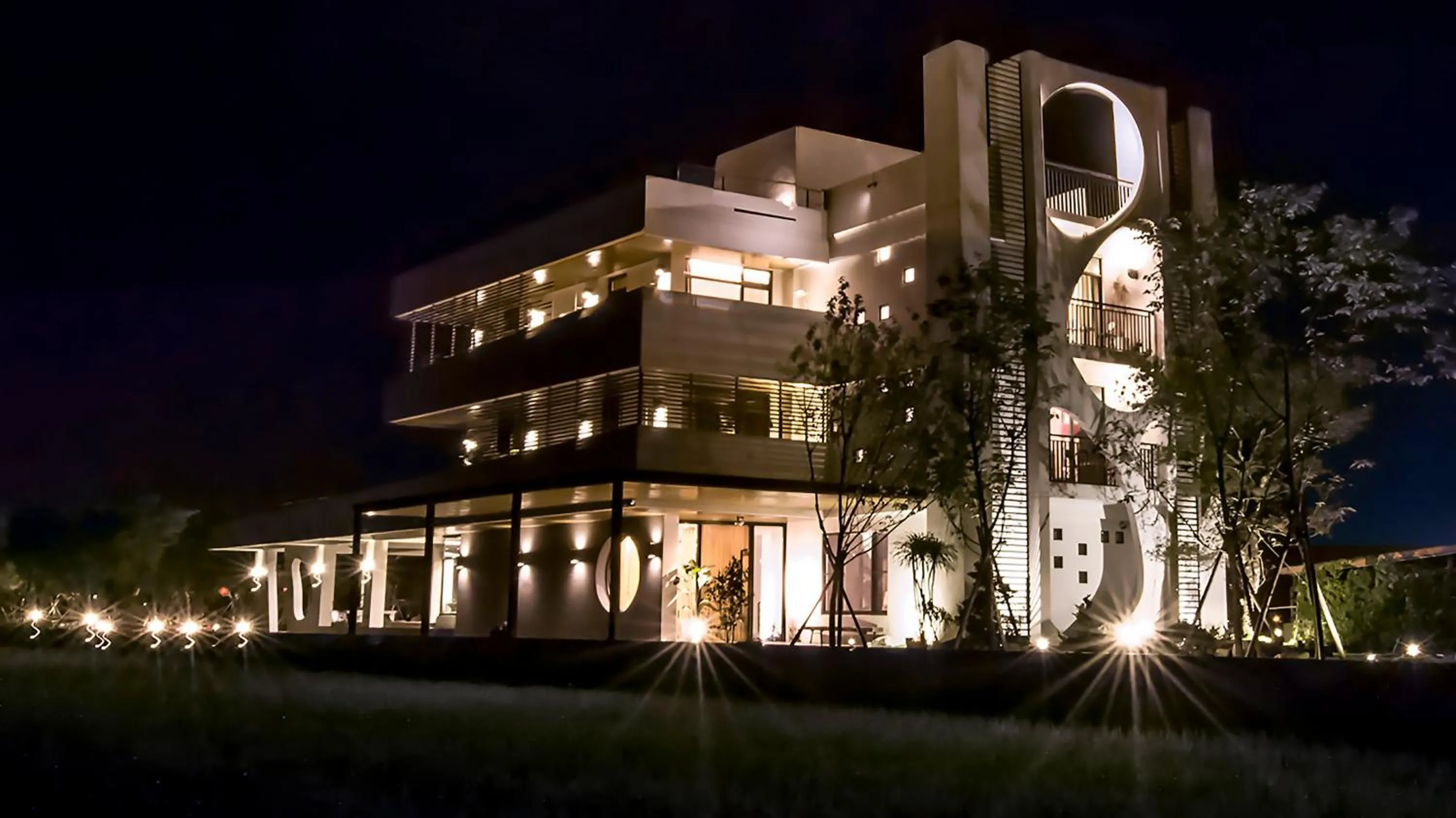 Property building in W Star