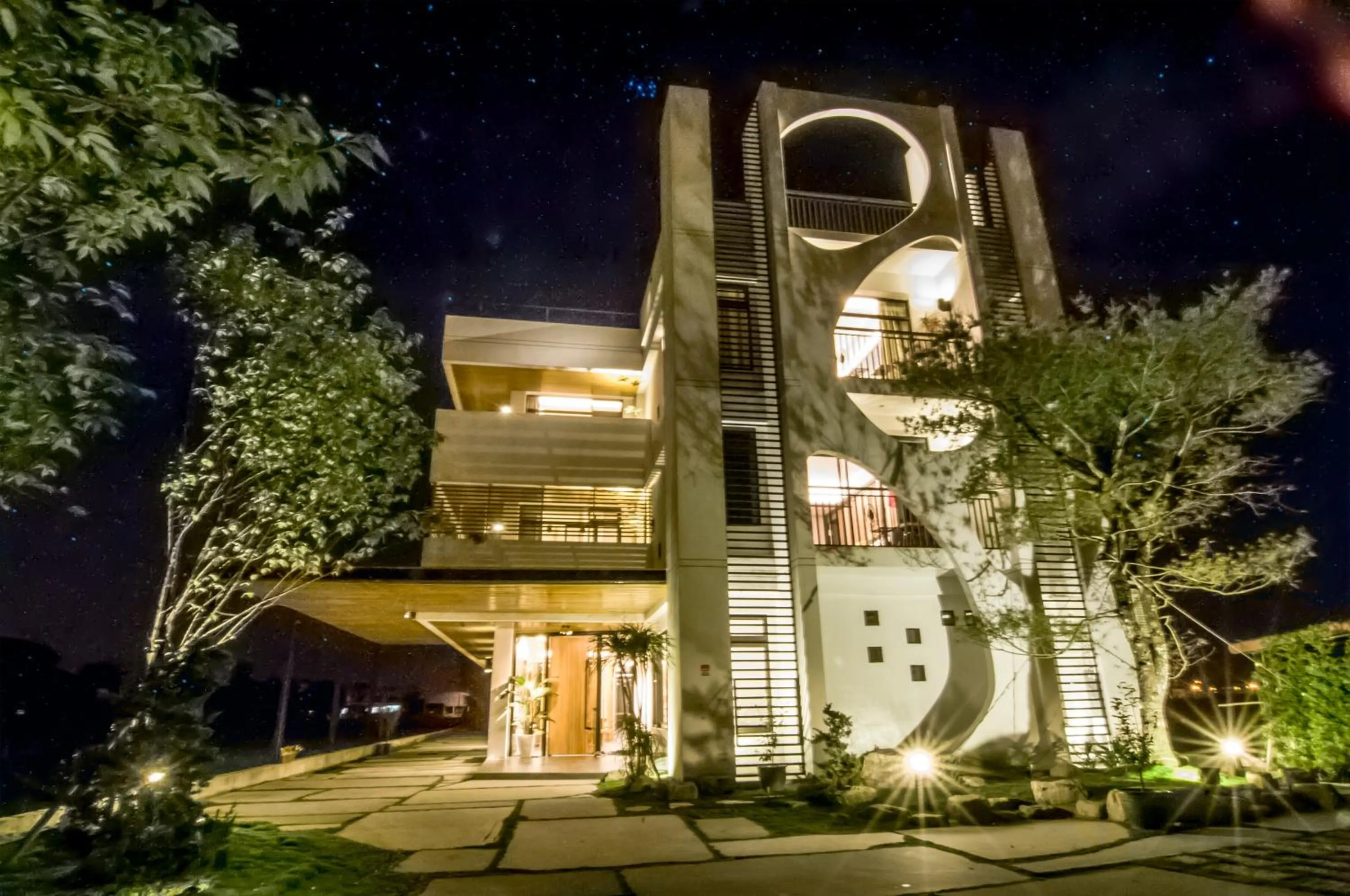 Property building in W Star