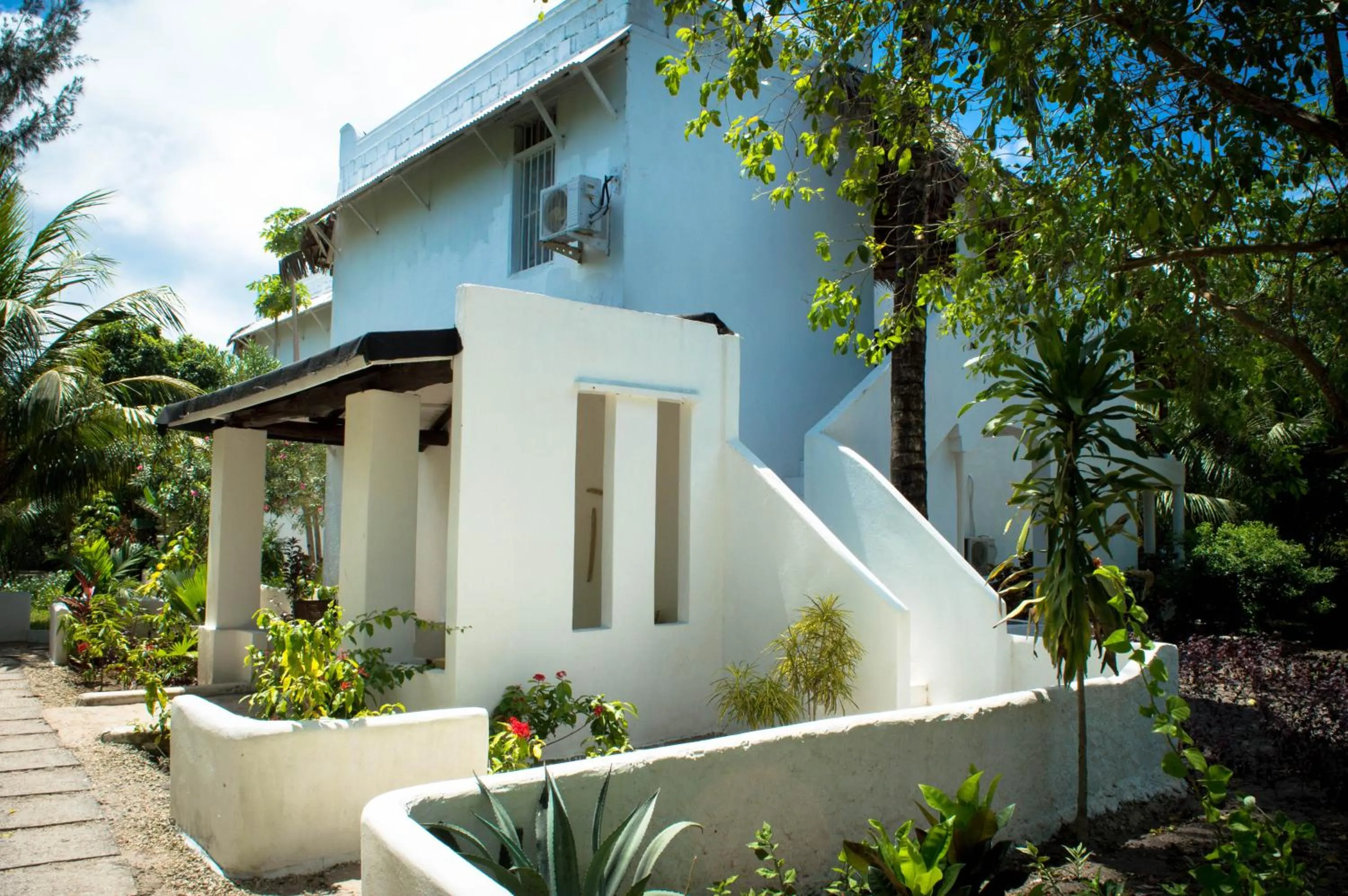 Property building in Pemba Paradise