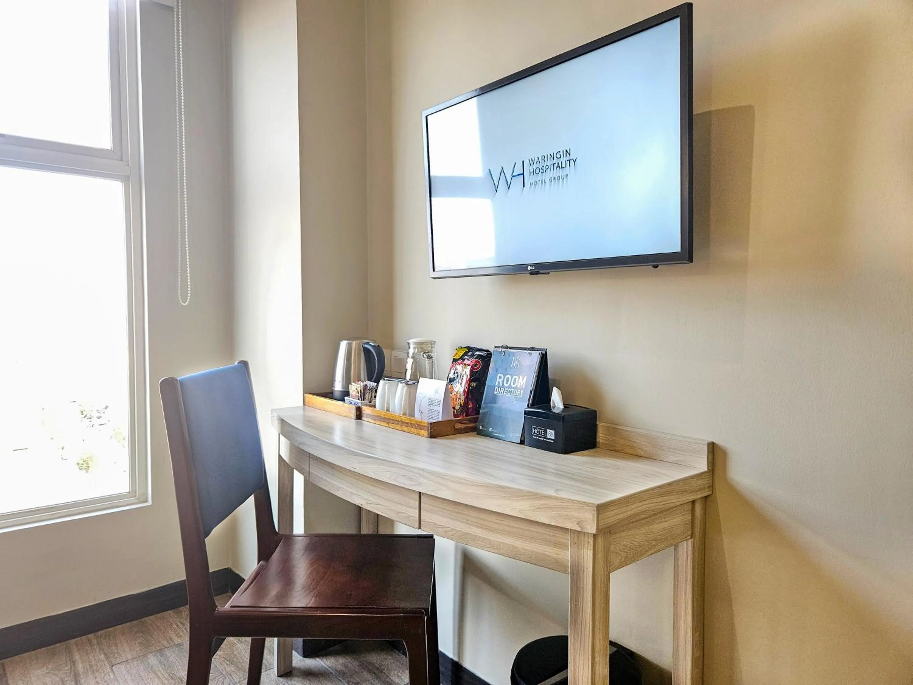 room service in Hotel 88 Kedungsari - Kedungdoro By WH