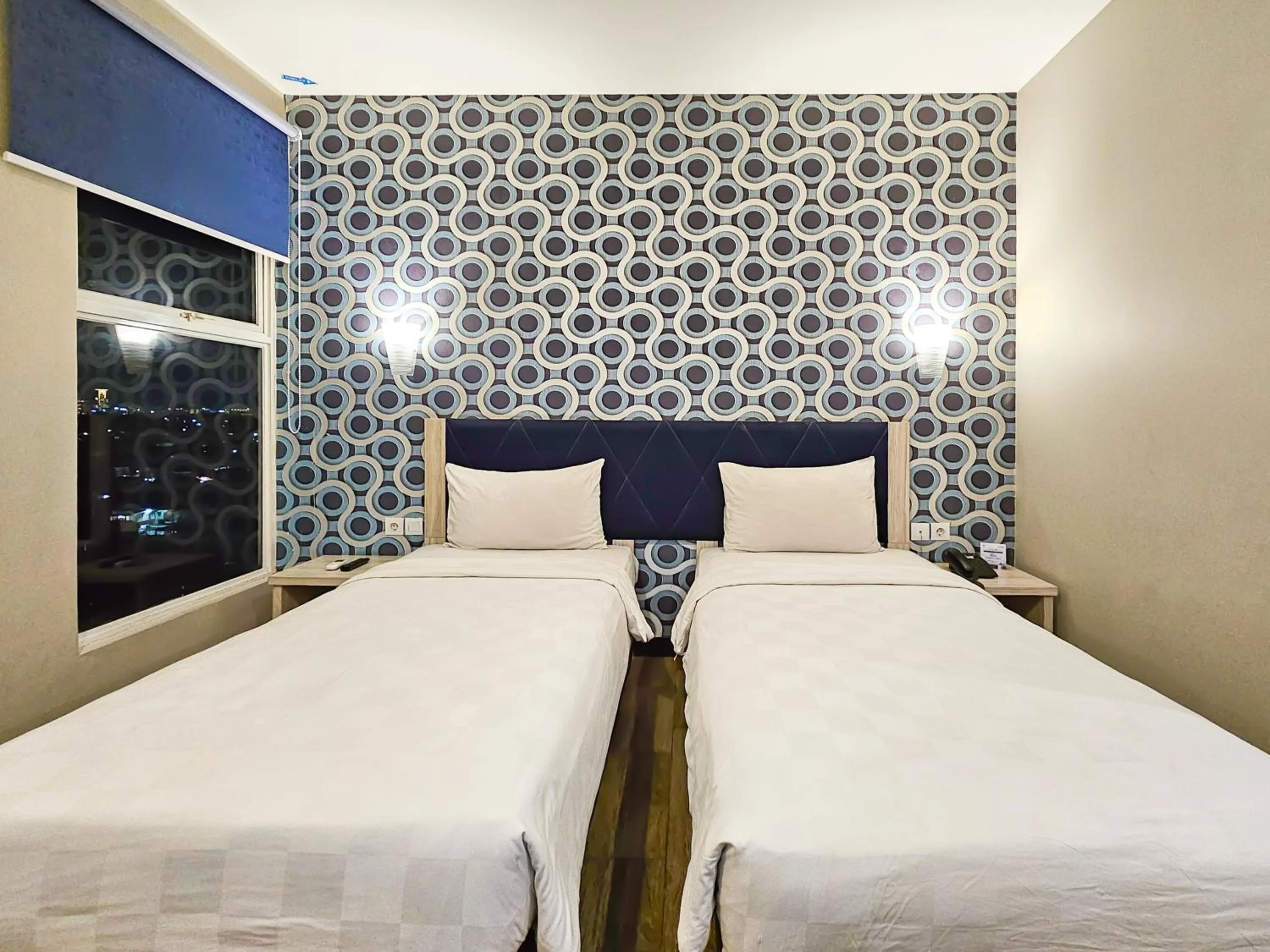 Bed in Hotel 88 Kedungsari - Kedungdoro By WH