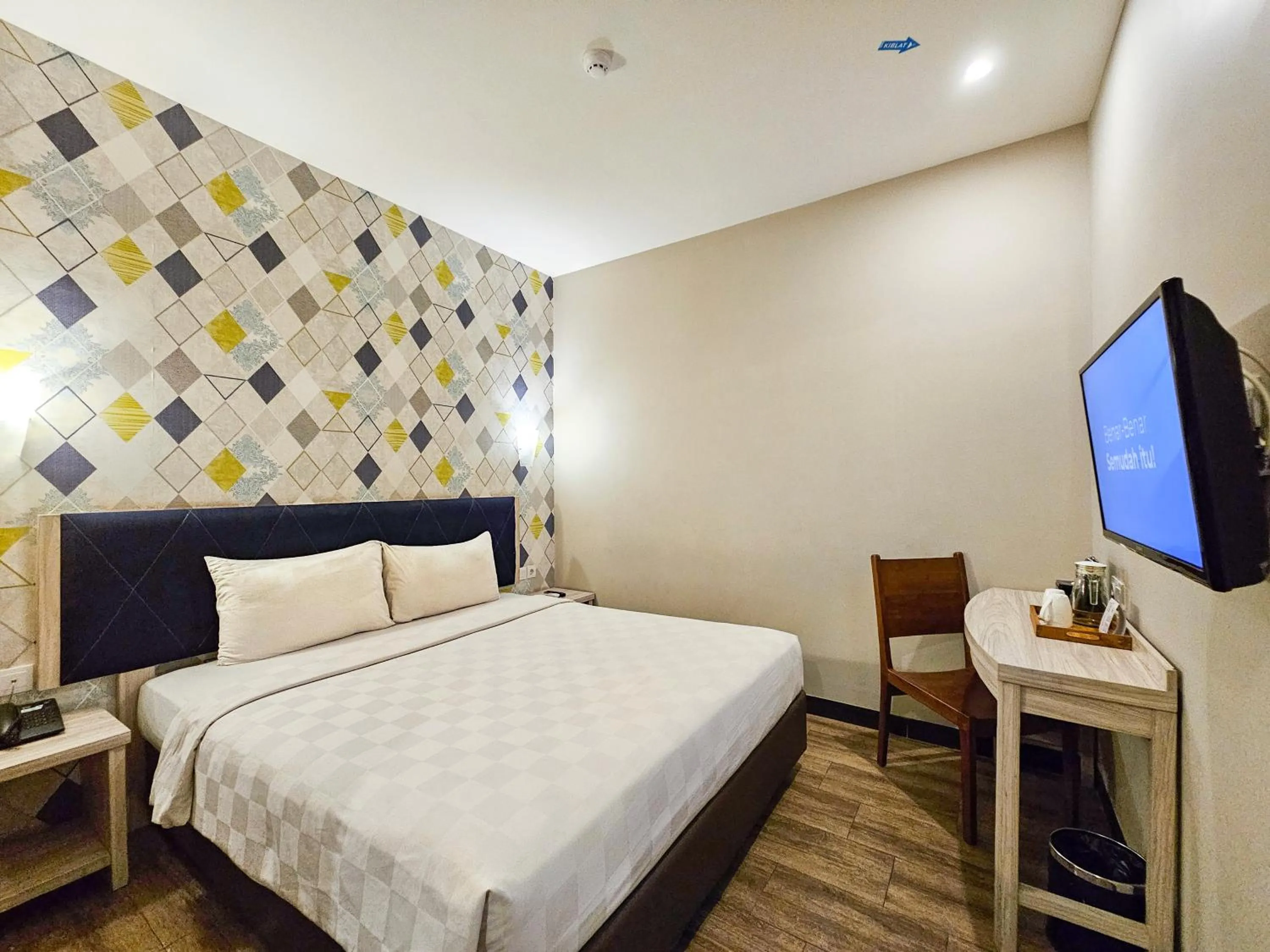 Bed in Hotel 88 Kedungsari - Kedungdoro By WH