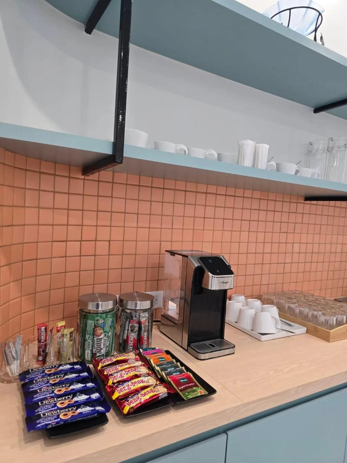 Restaurant/places to eat in HOUSE HOTEL Central Pattaya