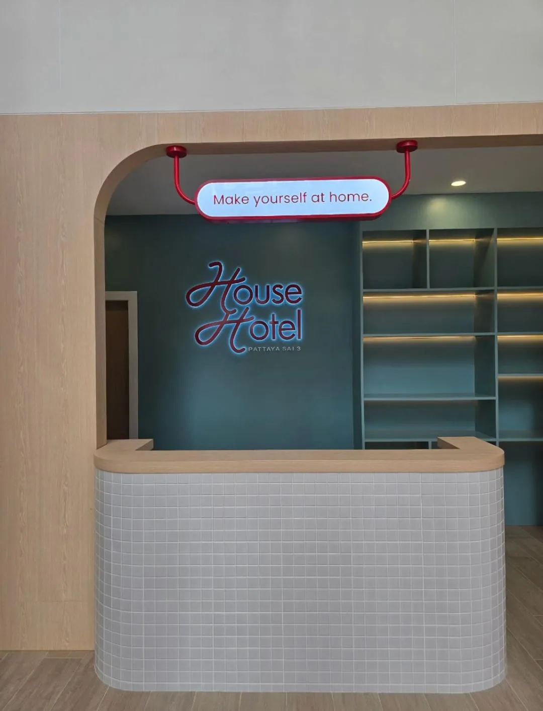 Lobby or reception in HOUSE HOTEL Central Pattaya