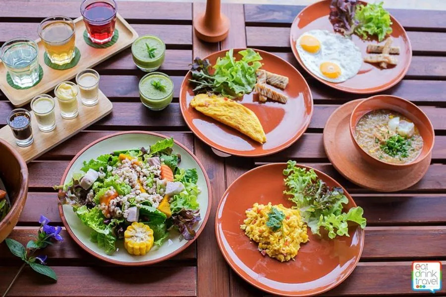 Asian breakfast in COOLLiving Farmhouse Organic