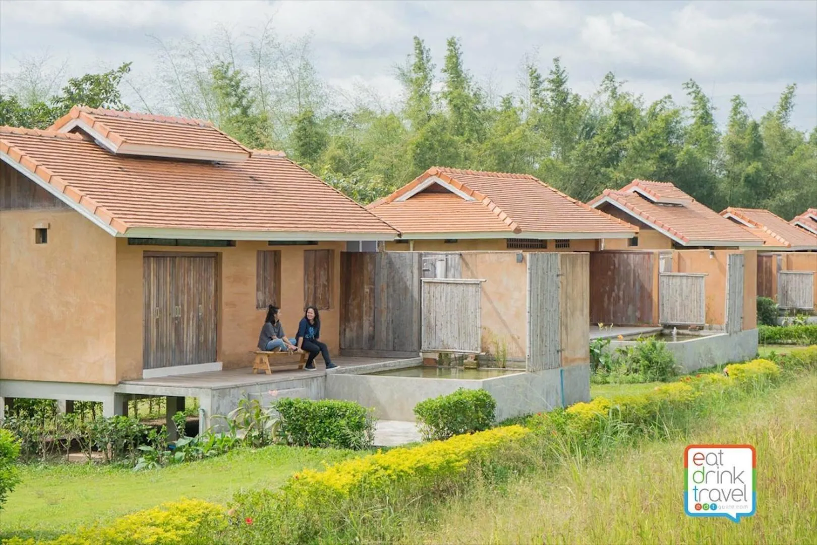 Property building in COOLLiving Farmhouse Organic