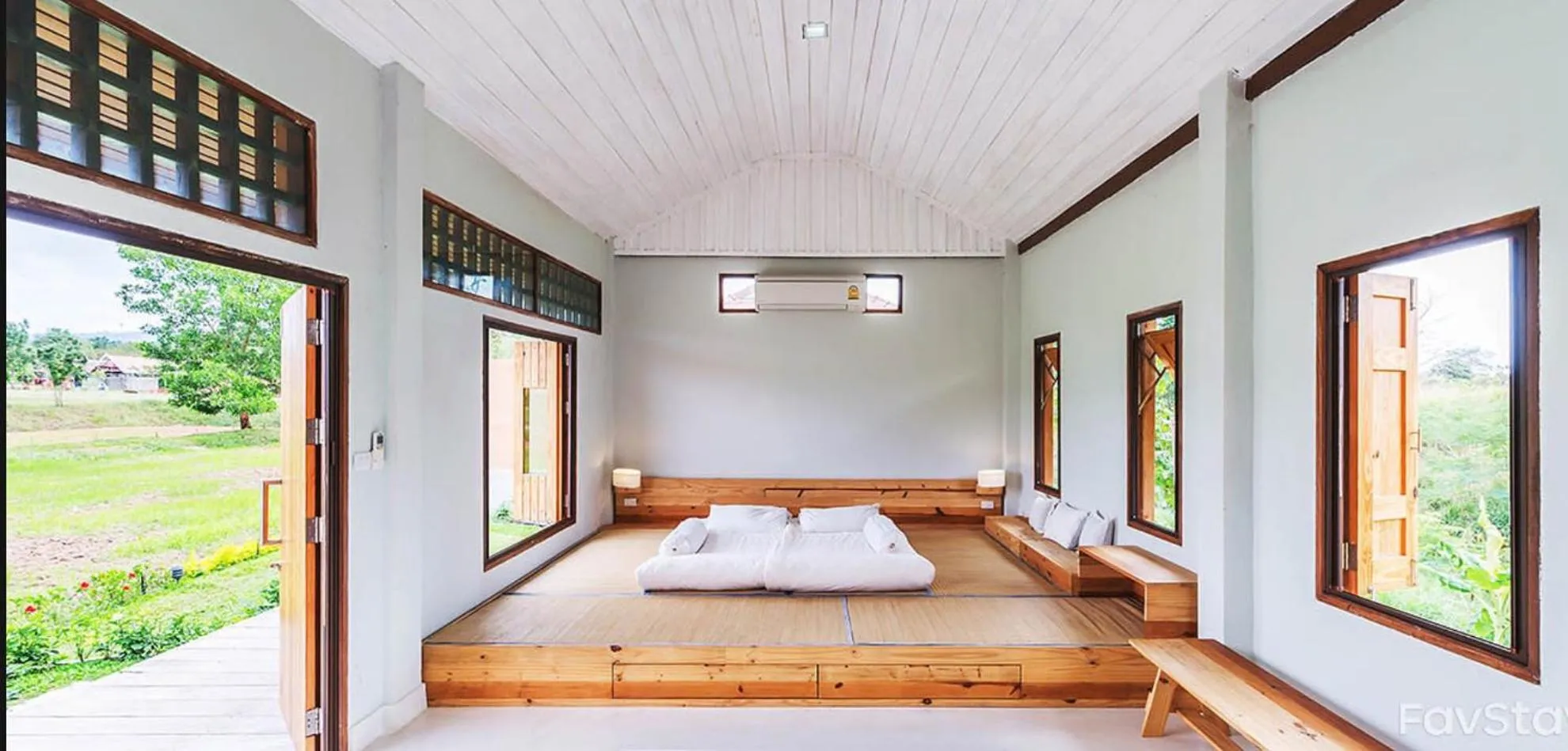 Bed in COOLLiving Farmhouse Organic