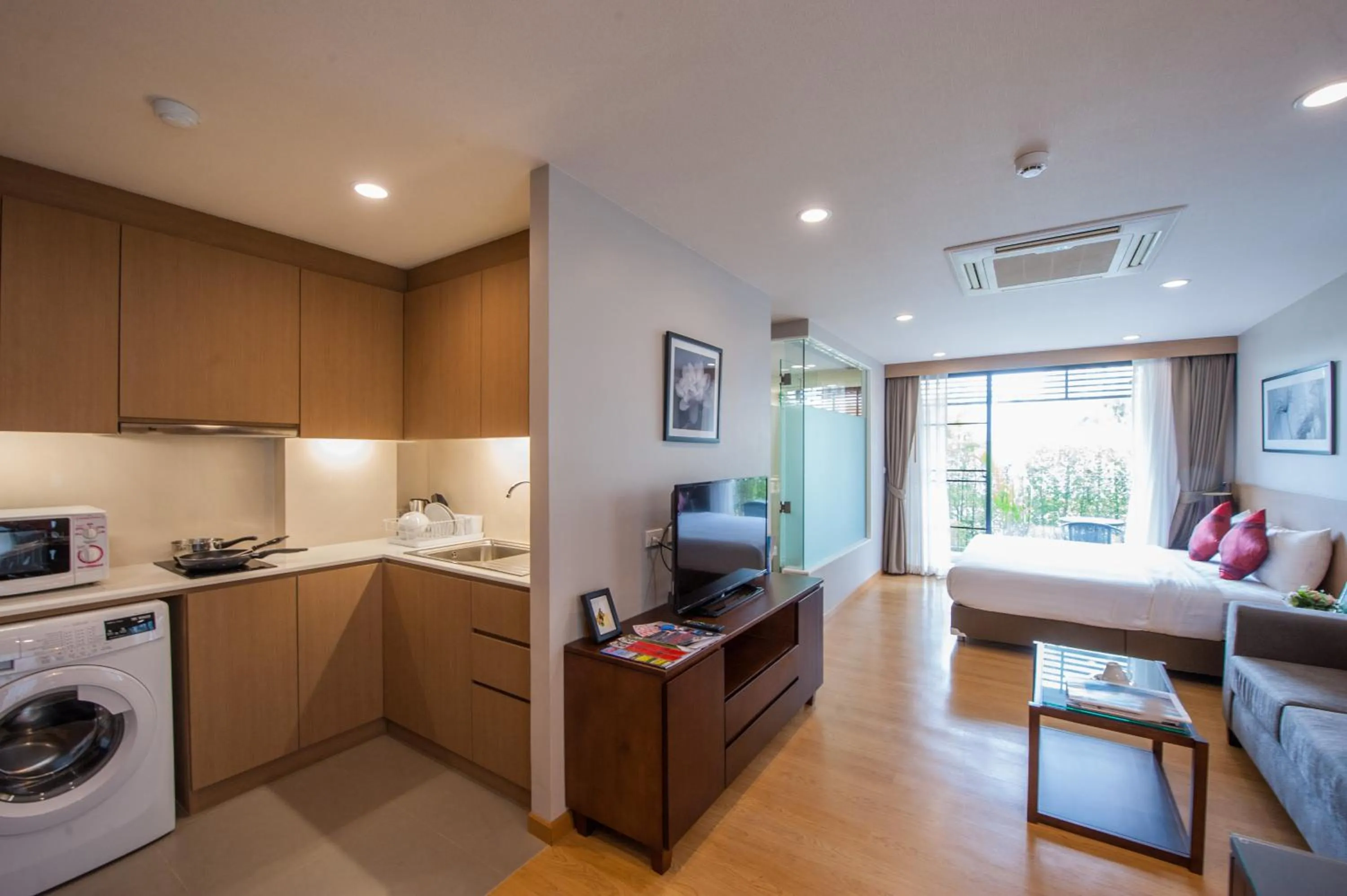 Photo of the whole room in Burgundy Residence 304