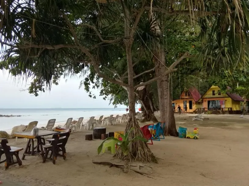 Andaman Beach Resort Koh Jum