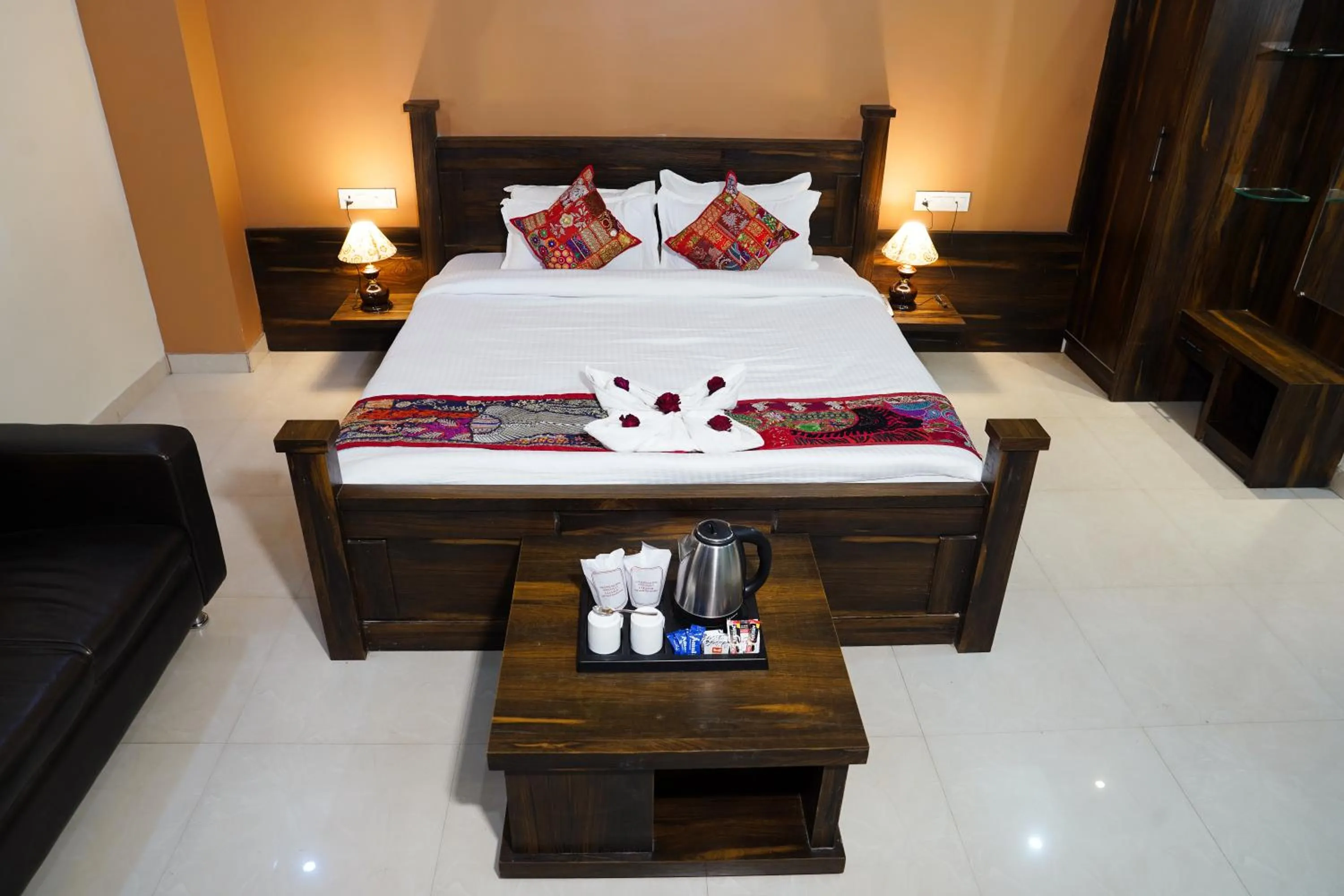 Bed in Hotel Pushkar Legacy