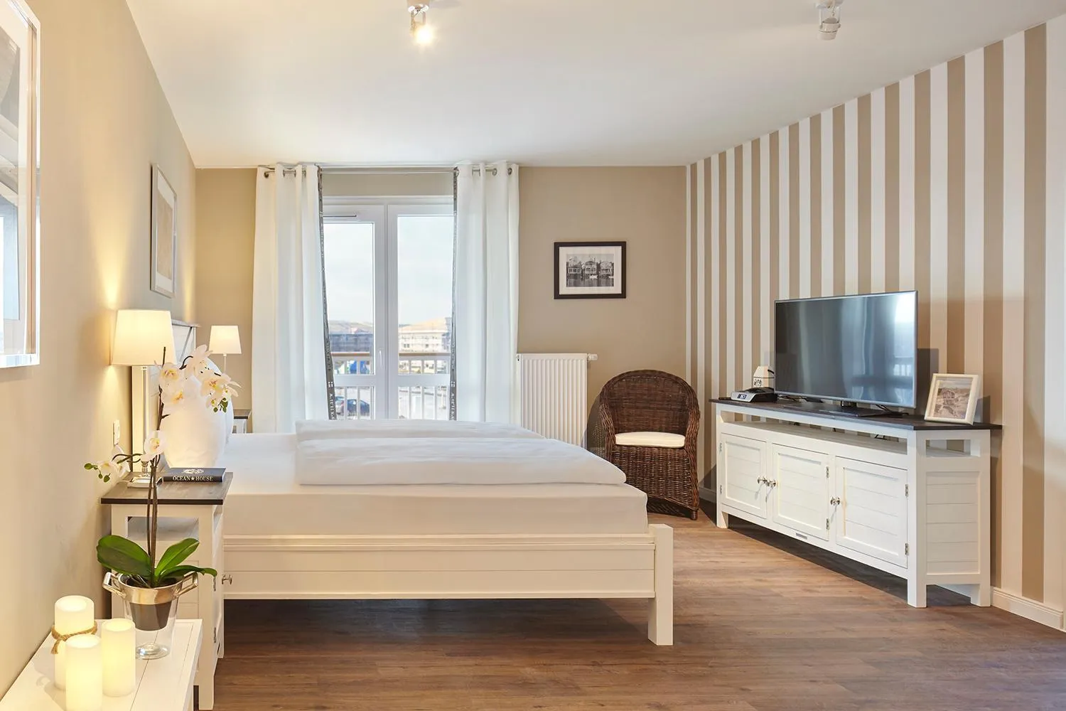 Bedroom, Bed in Beach Apartments Heiligenhafen