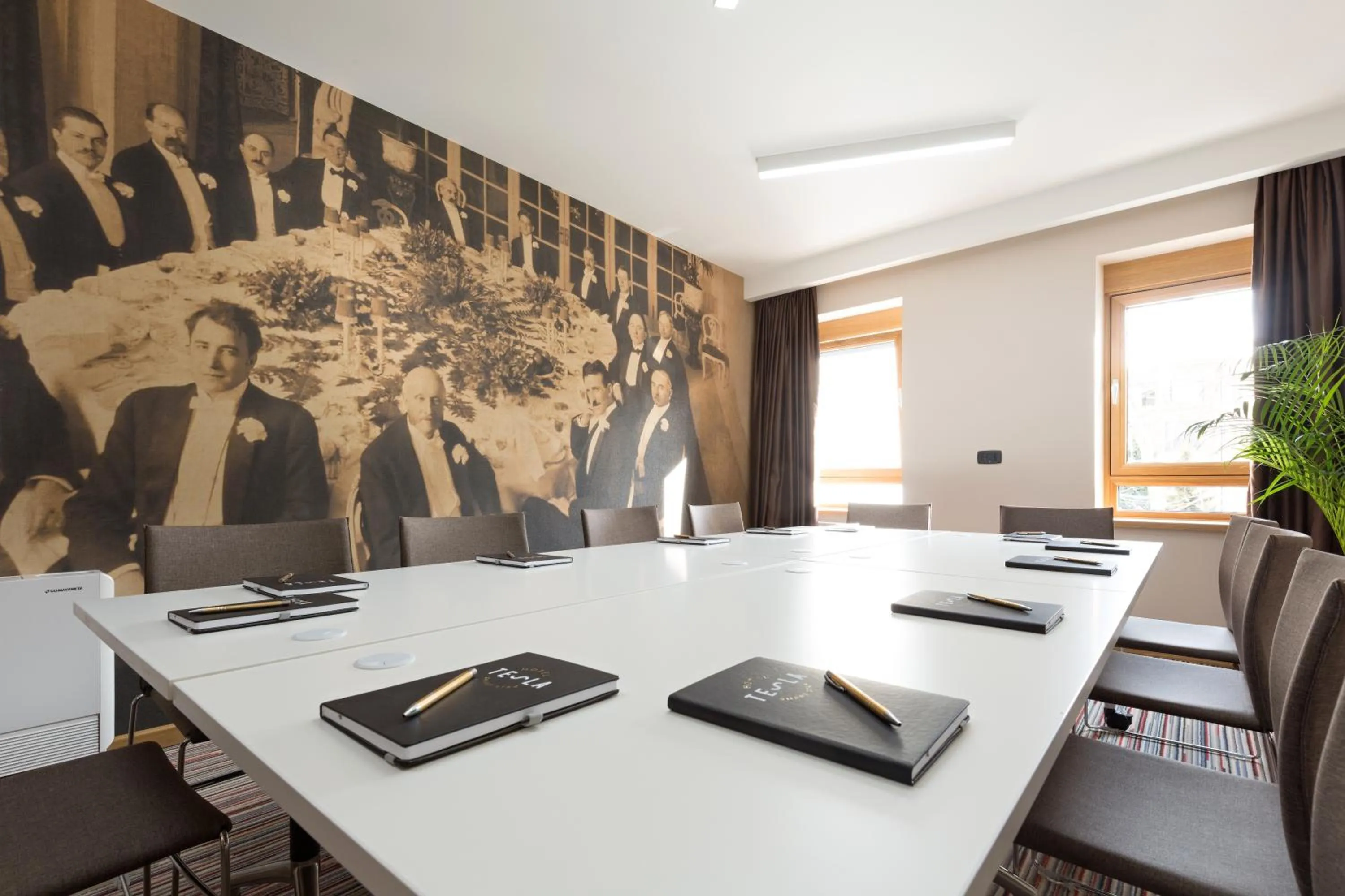 Meeting/conference room in Hotel TESLA - Smart Stay Garni