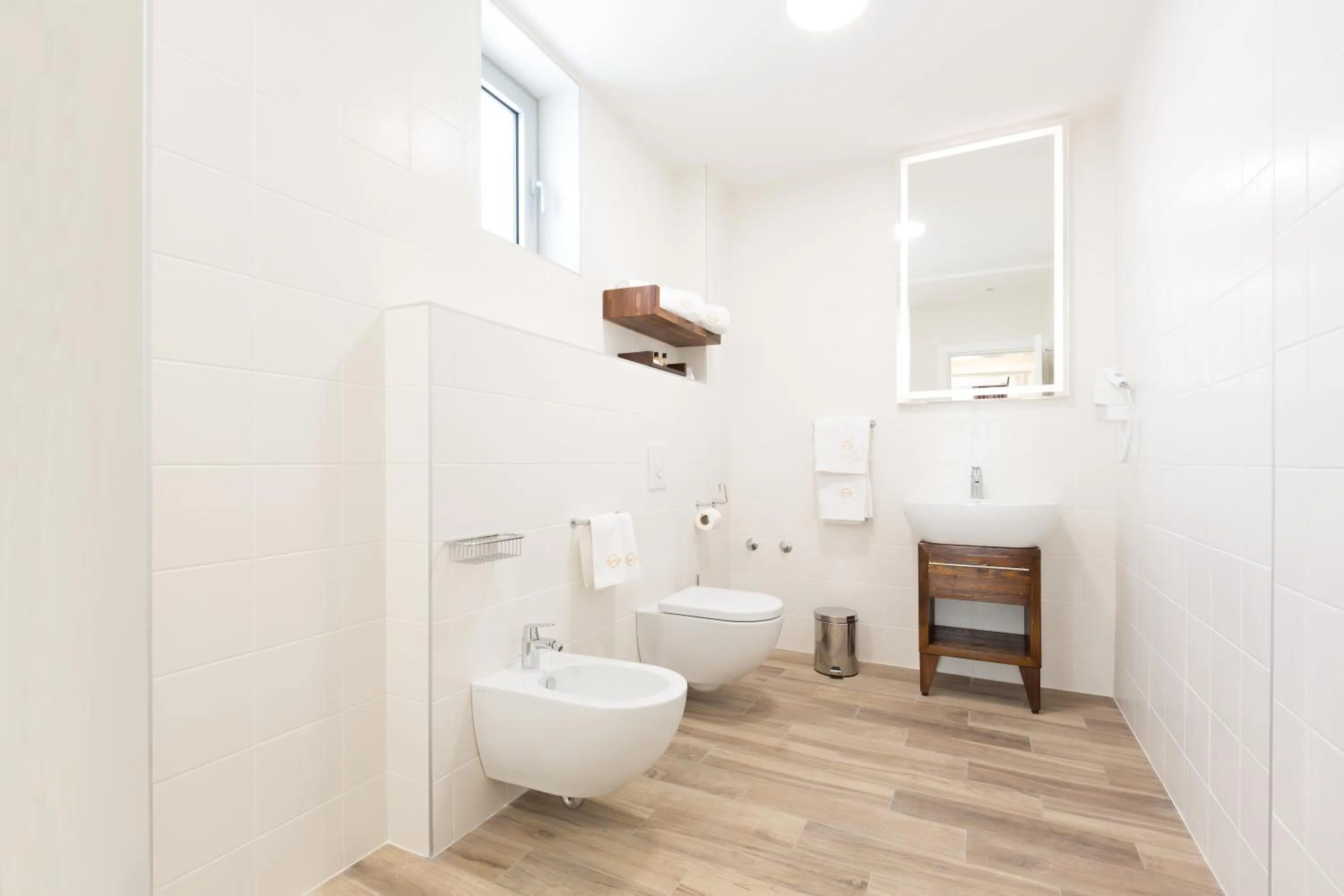 Bathroom in Hotel TESLA - Smart Stay Garni