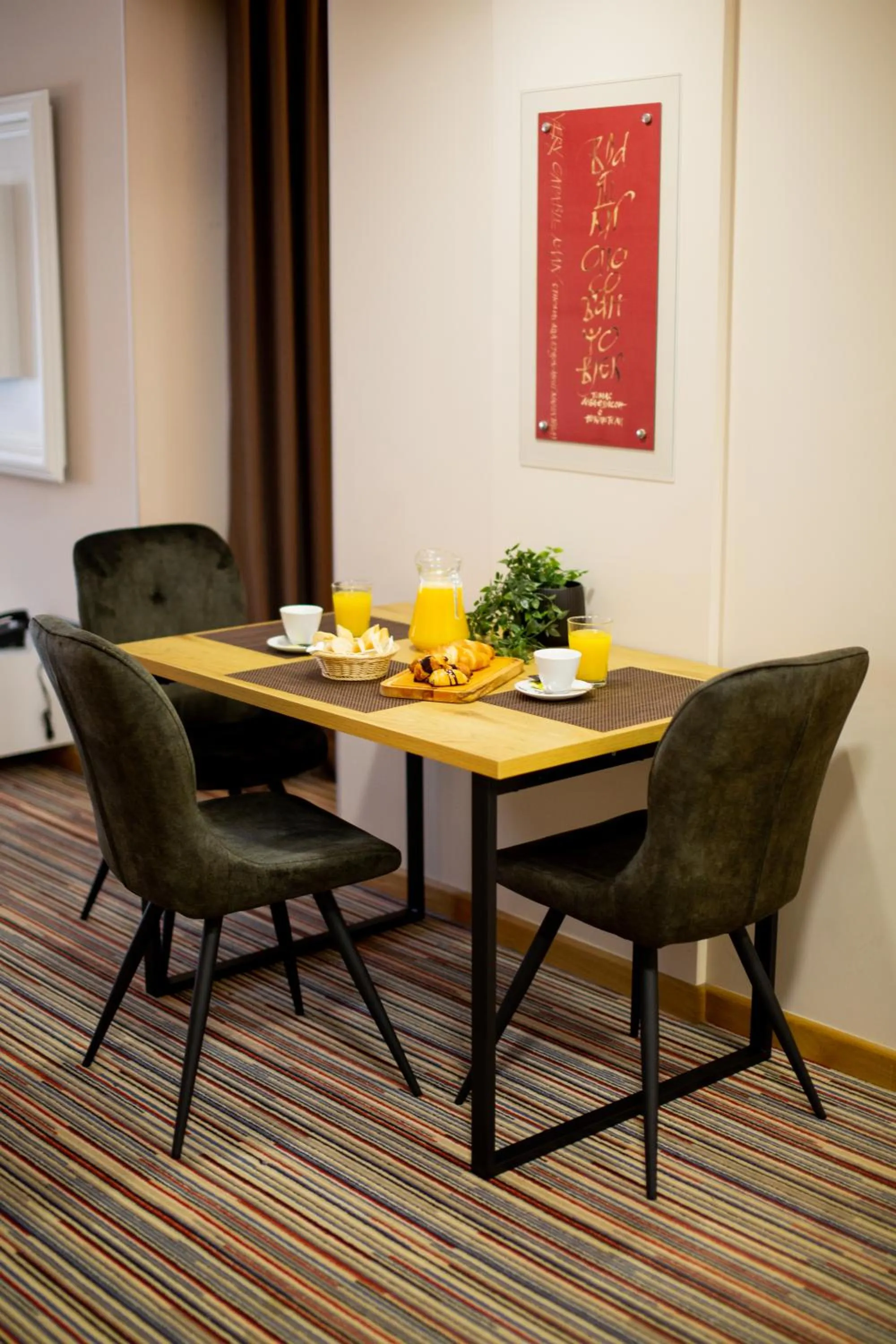 Dining area in Hotel TESLA - Smart Stay Garni