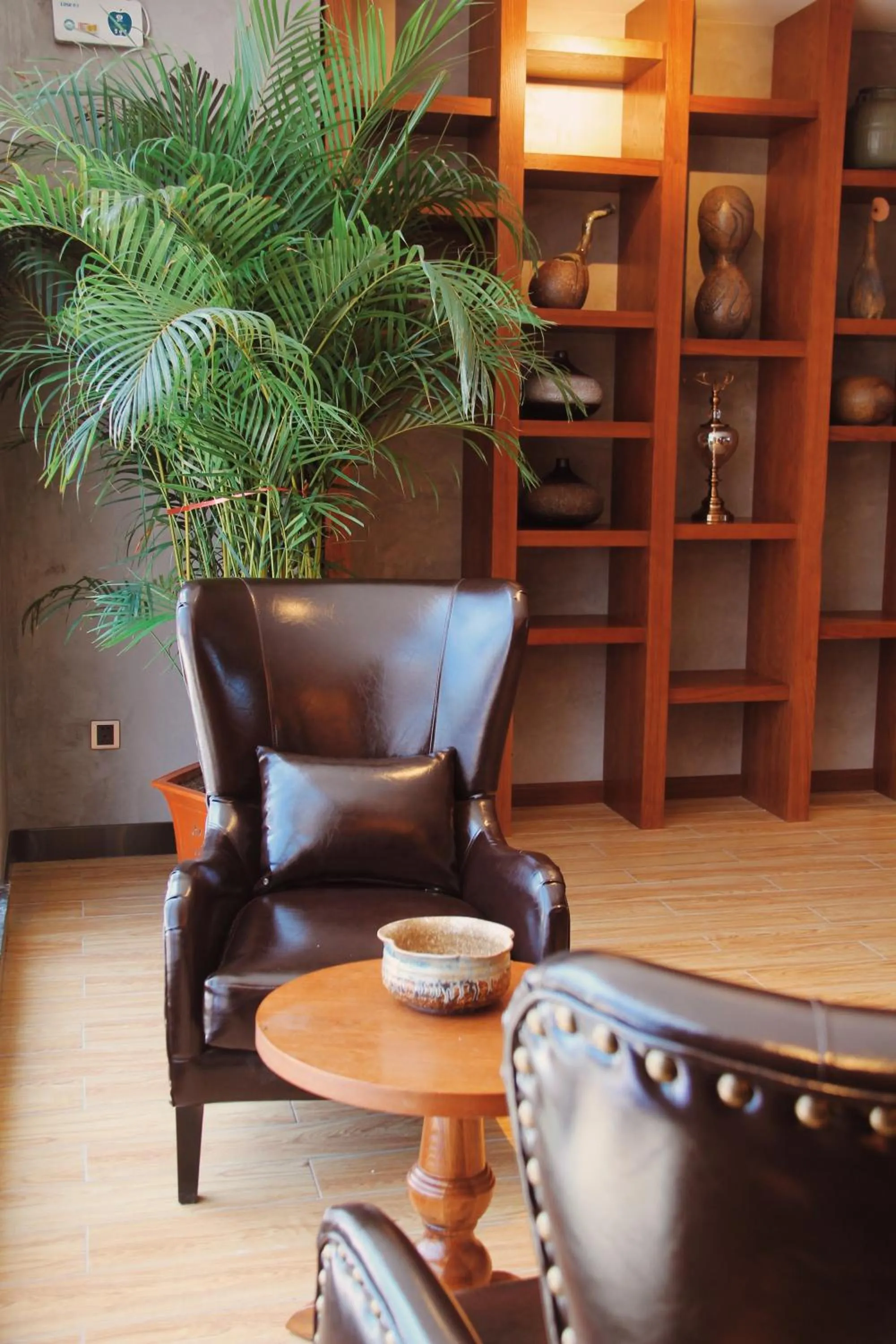 James Joyce Hotel Qinhuangdao Railway Station