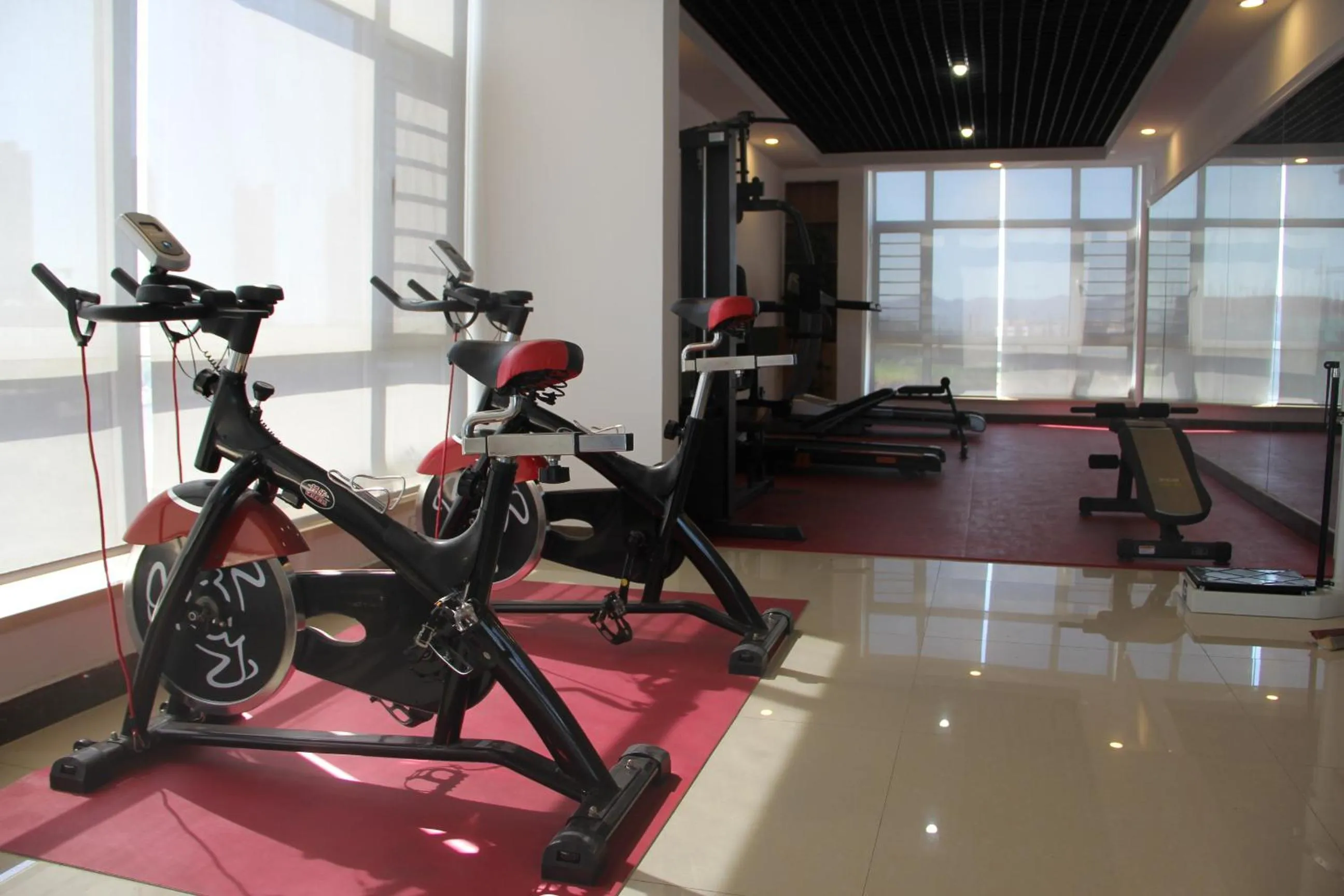 James Joyce Hotel Qinhuangdao Railway Station