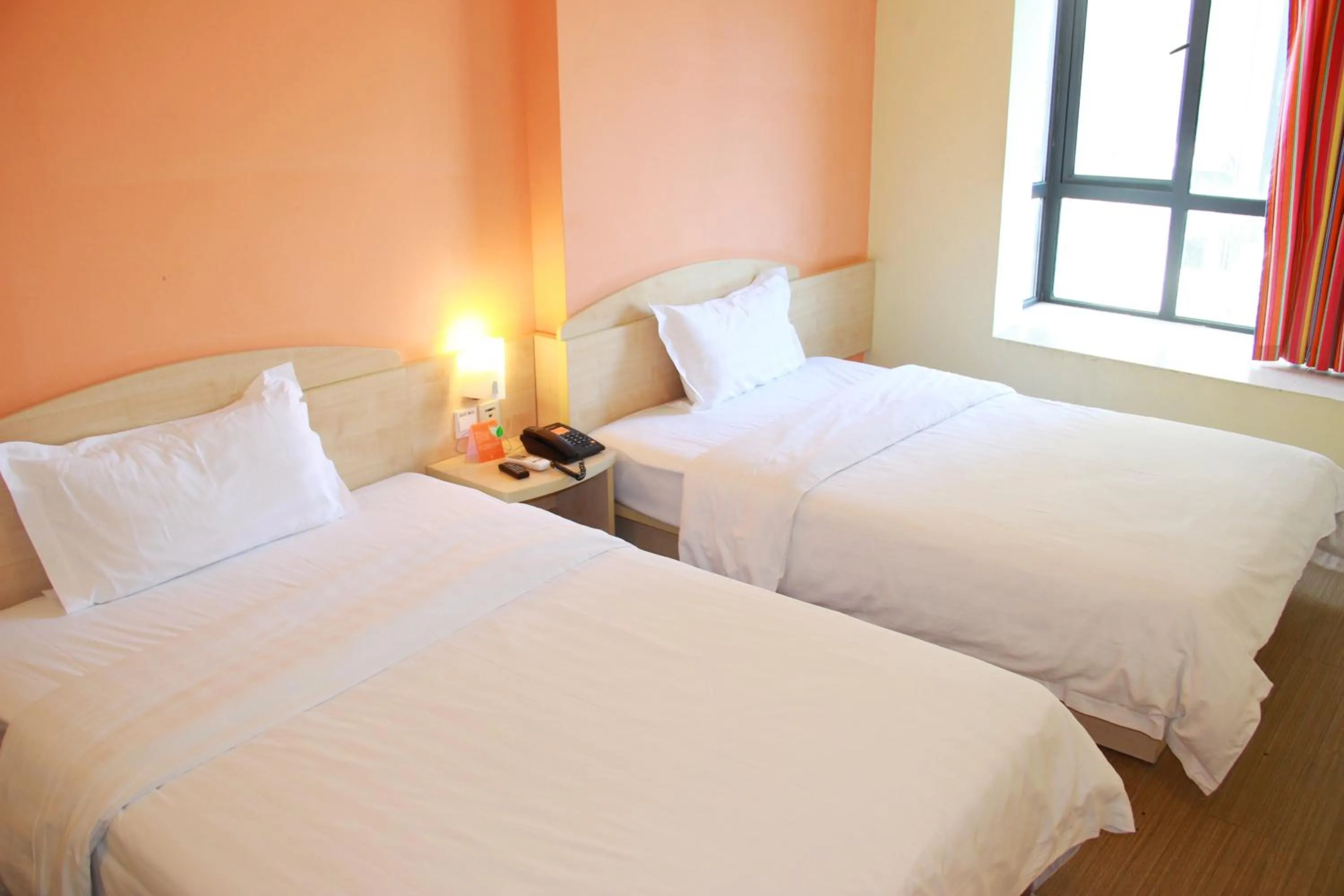 Bedroom, Bed in 7Days Inn Beijing Xingzheng Street