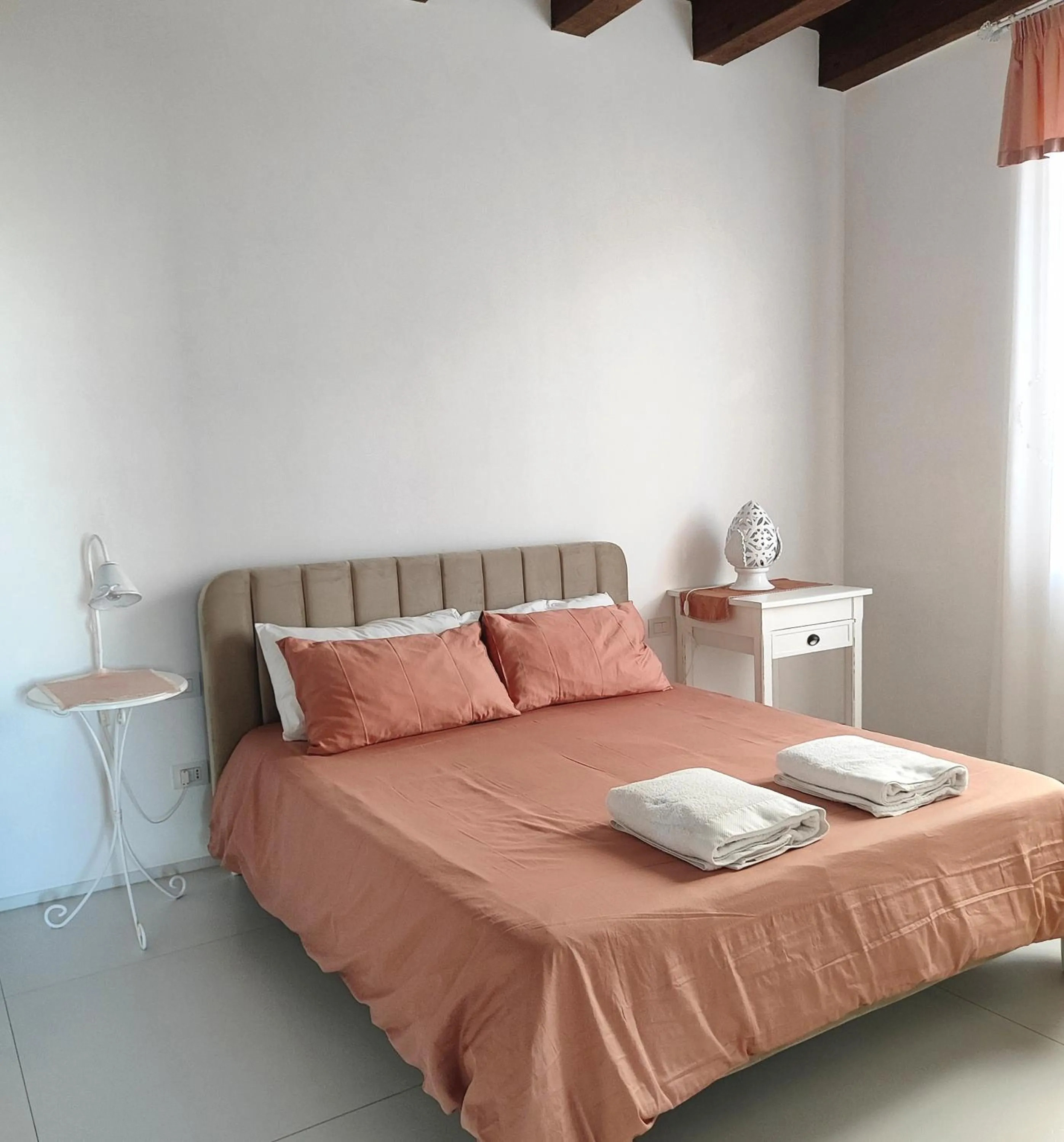 Bed in B&B re apartments Palazzo Muscati