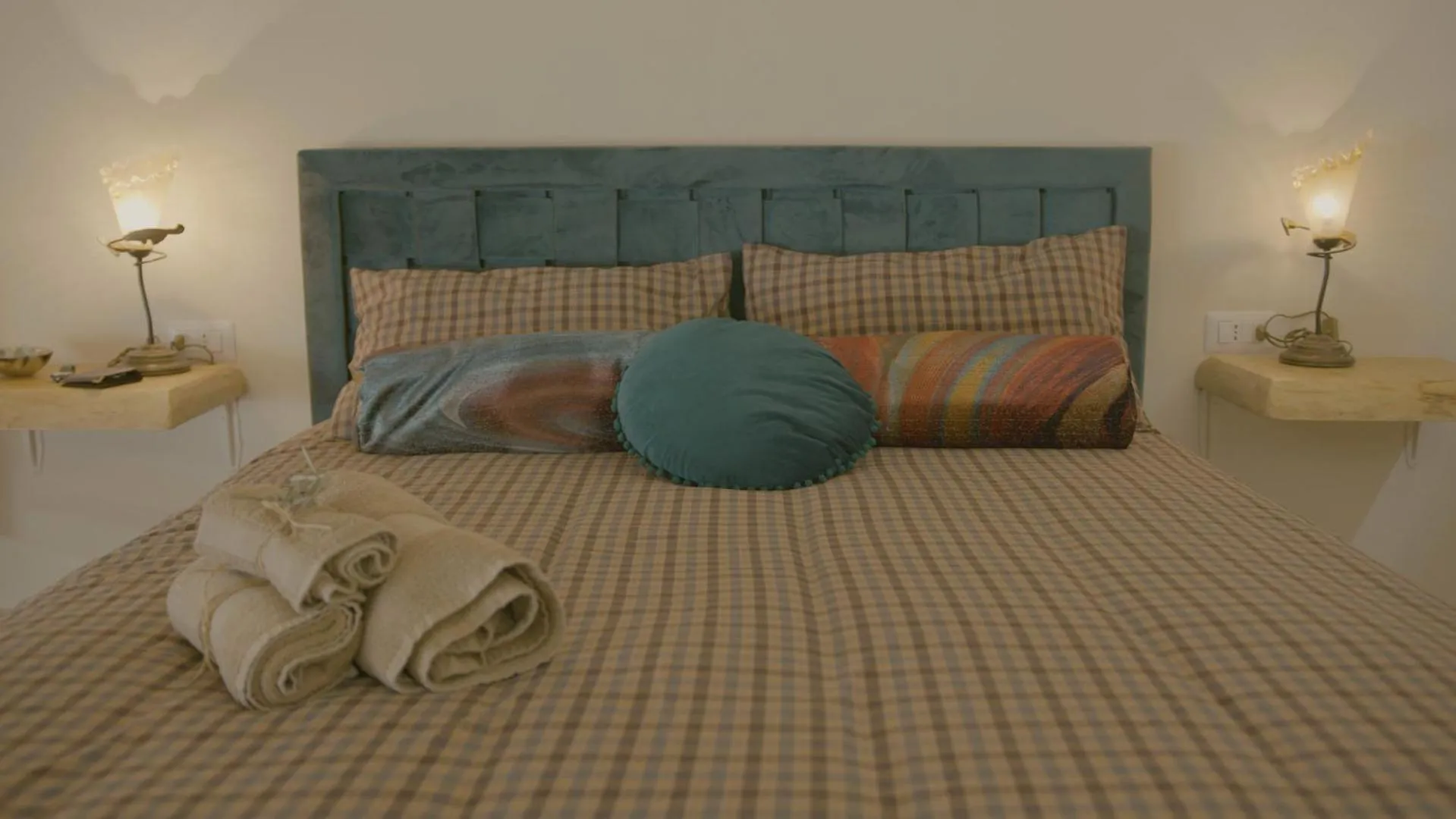 Bed in B&B re apartments Palazzo Muscati