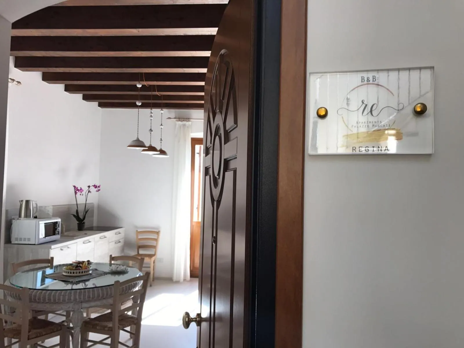 Day in B&B re apartments Palazzo Muscati