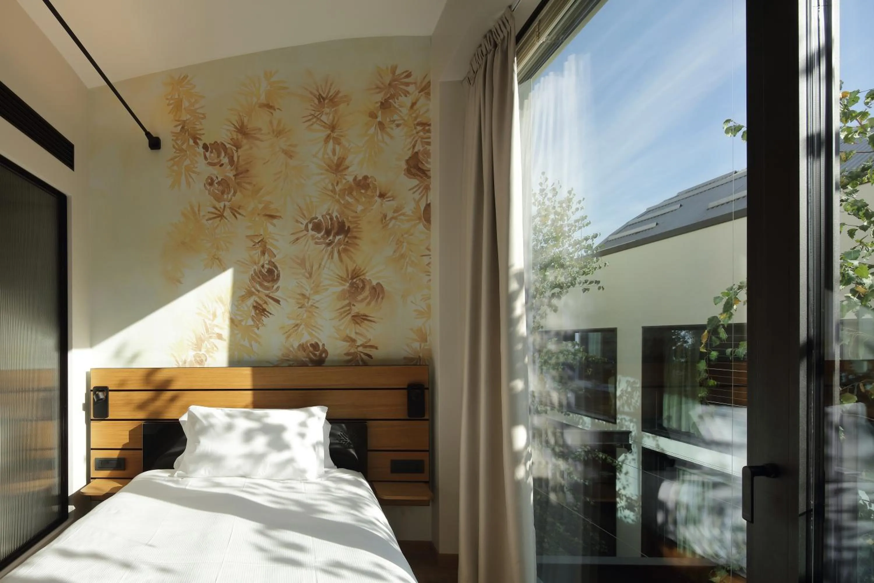 Bedroom, Bed in VERSOVERDE HOTEL Alzaia Naviglio Grande