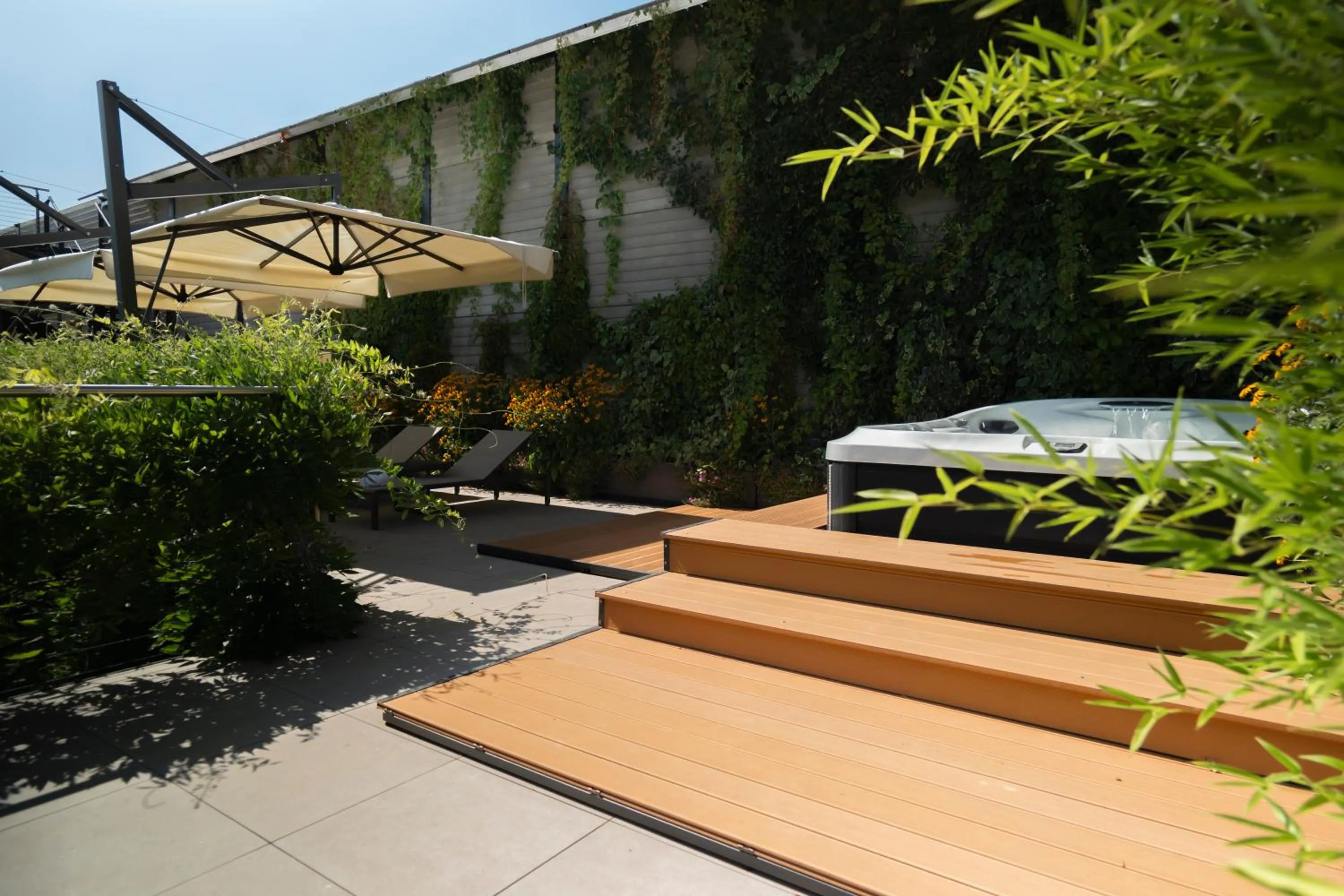 Hot Tub in VERSOVERDE HOTEL Alzaia Naviglio Grande