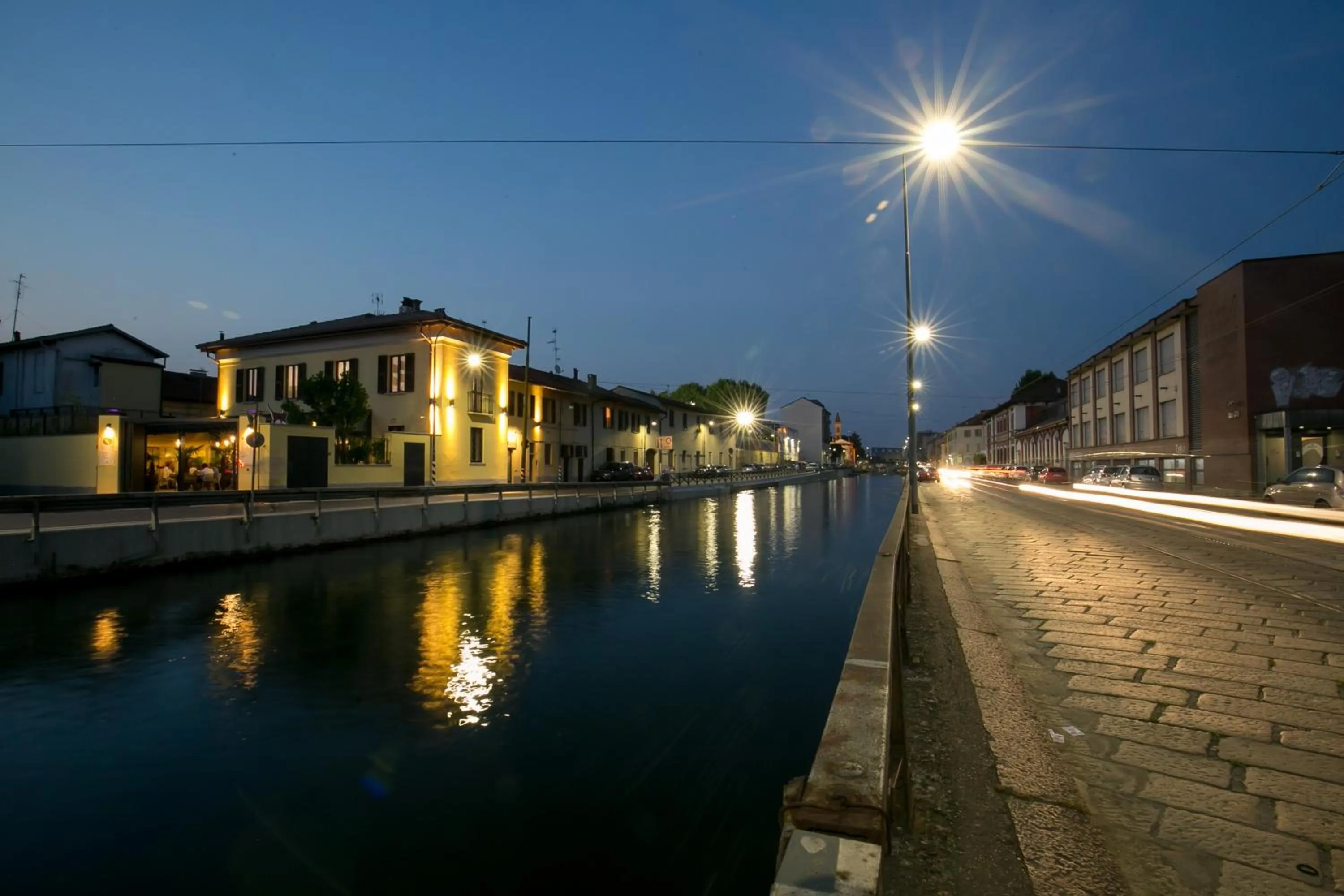 Property building in VERSOVERDE HOTEL Alzaia Naviglio Grande