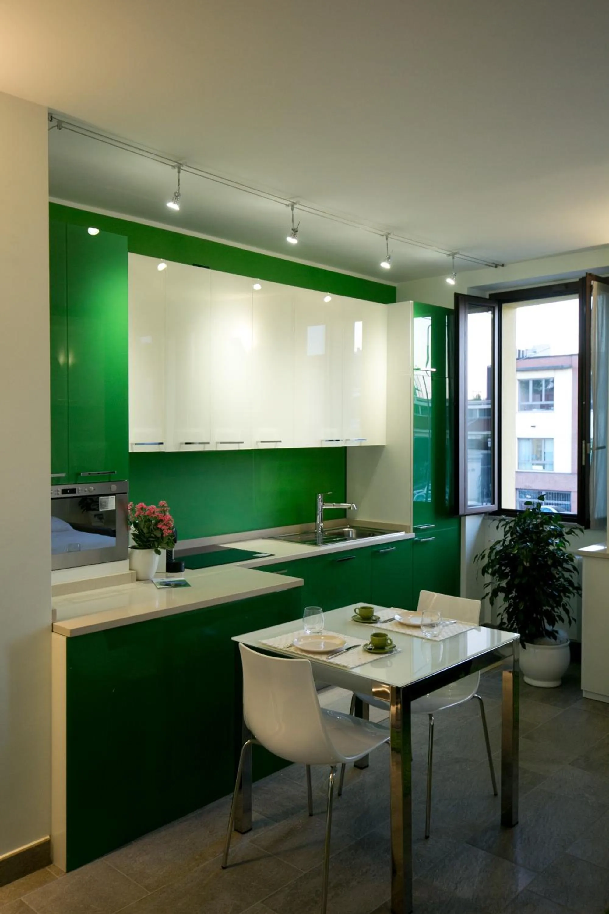 Coffee/tea facilities in VERSOVERDE HOTEL Alzaia Naviglio Grande