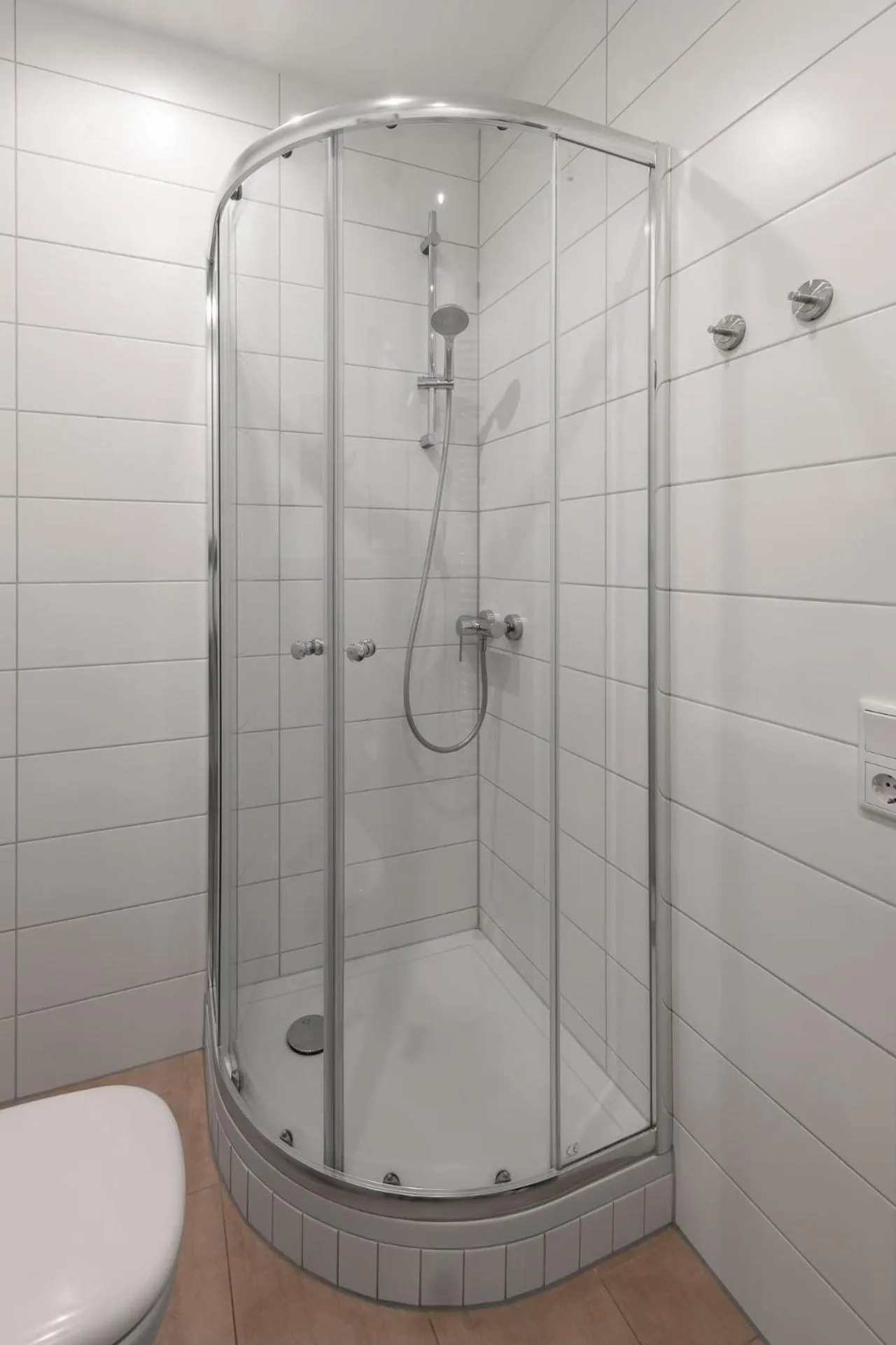 Shower in Appartements an der Therme