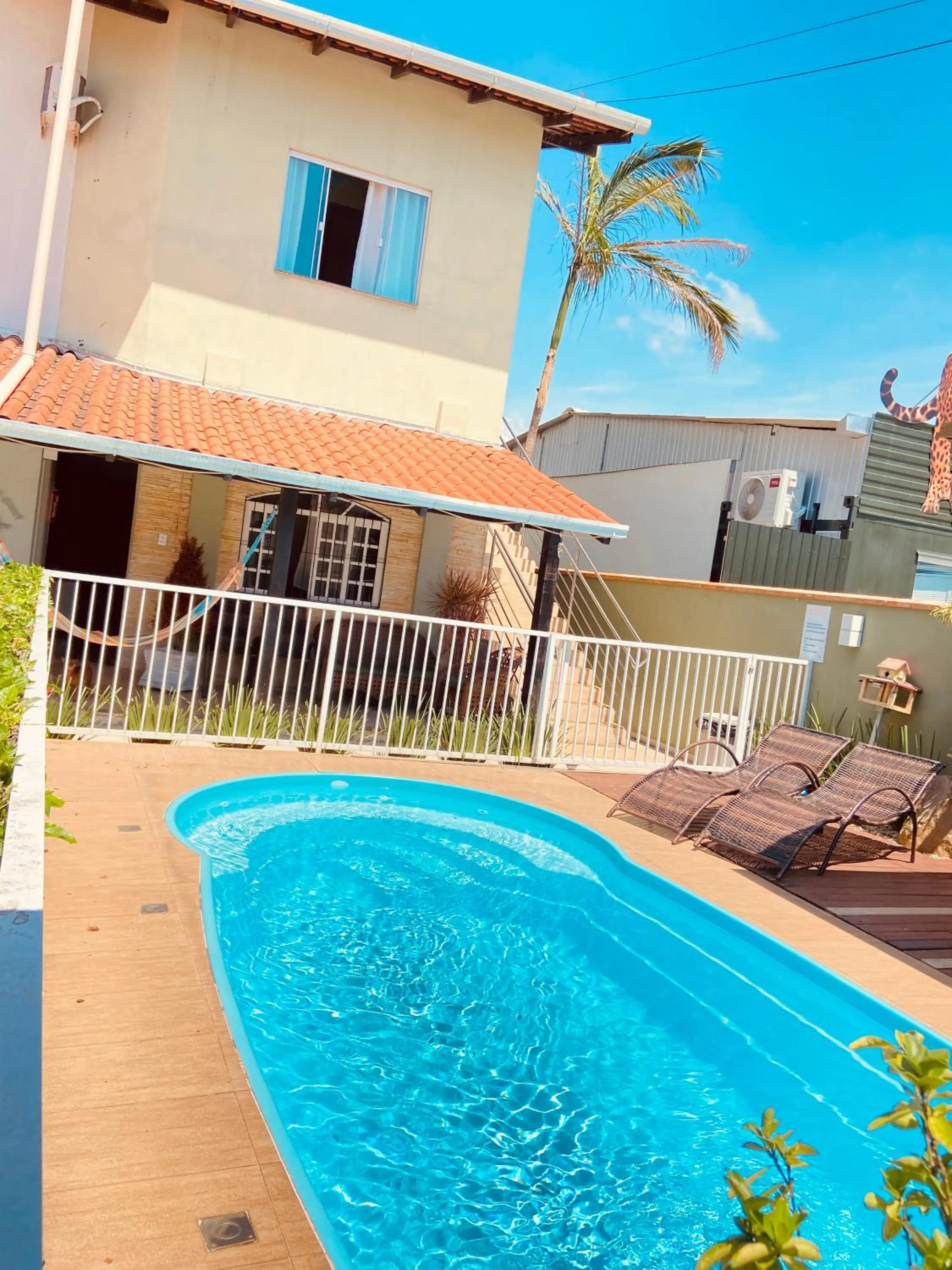 Swimming pool in Pousada Mar de Almirante