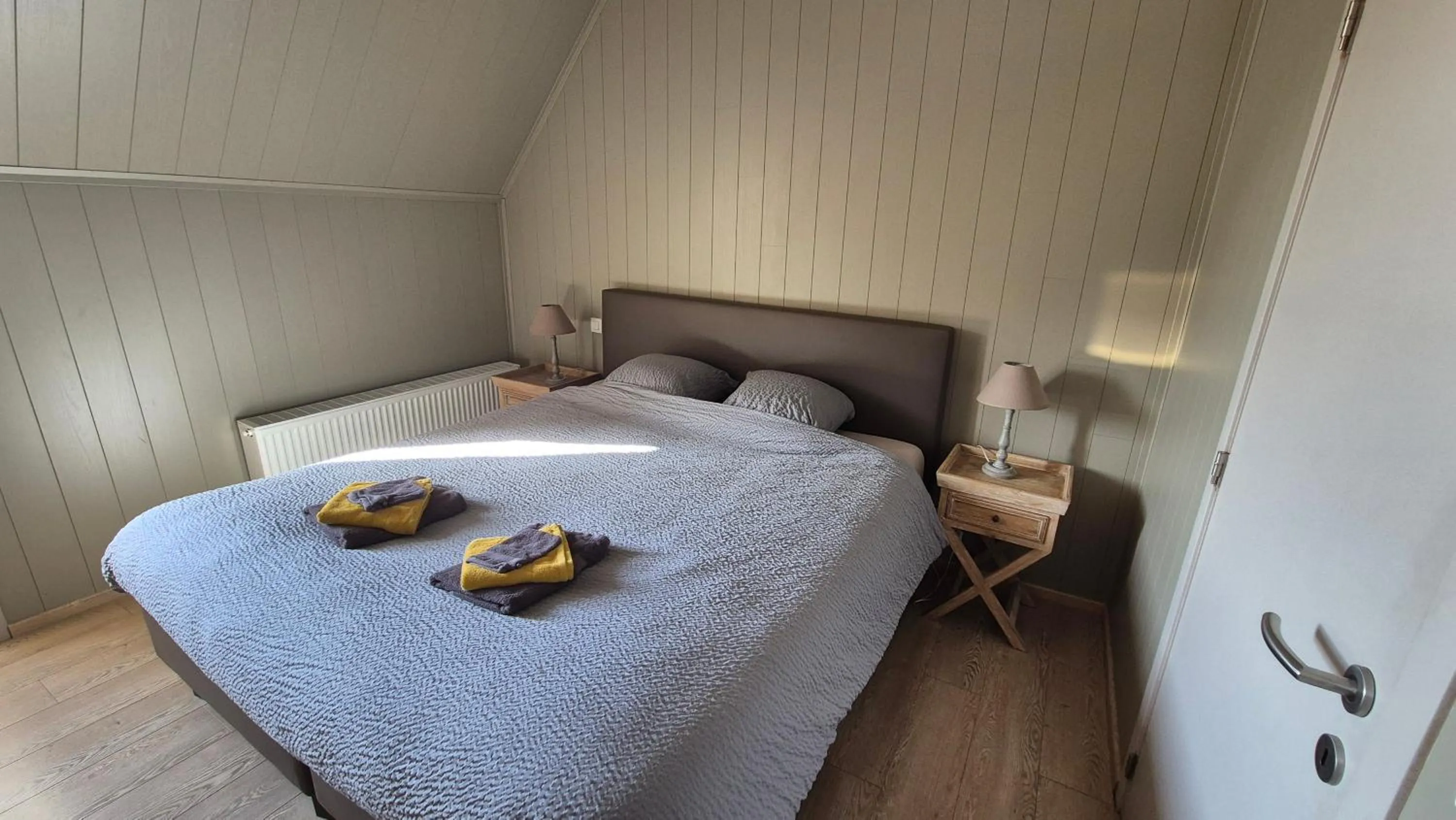 Bed in B&B De Dulle Koe