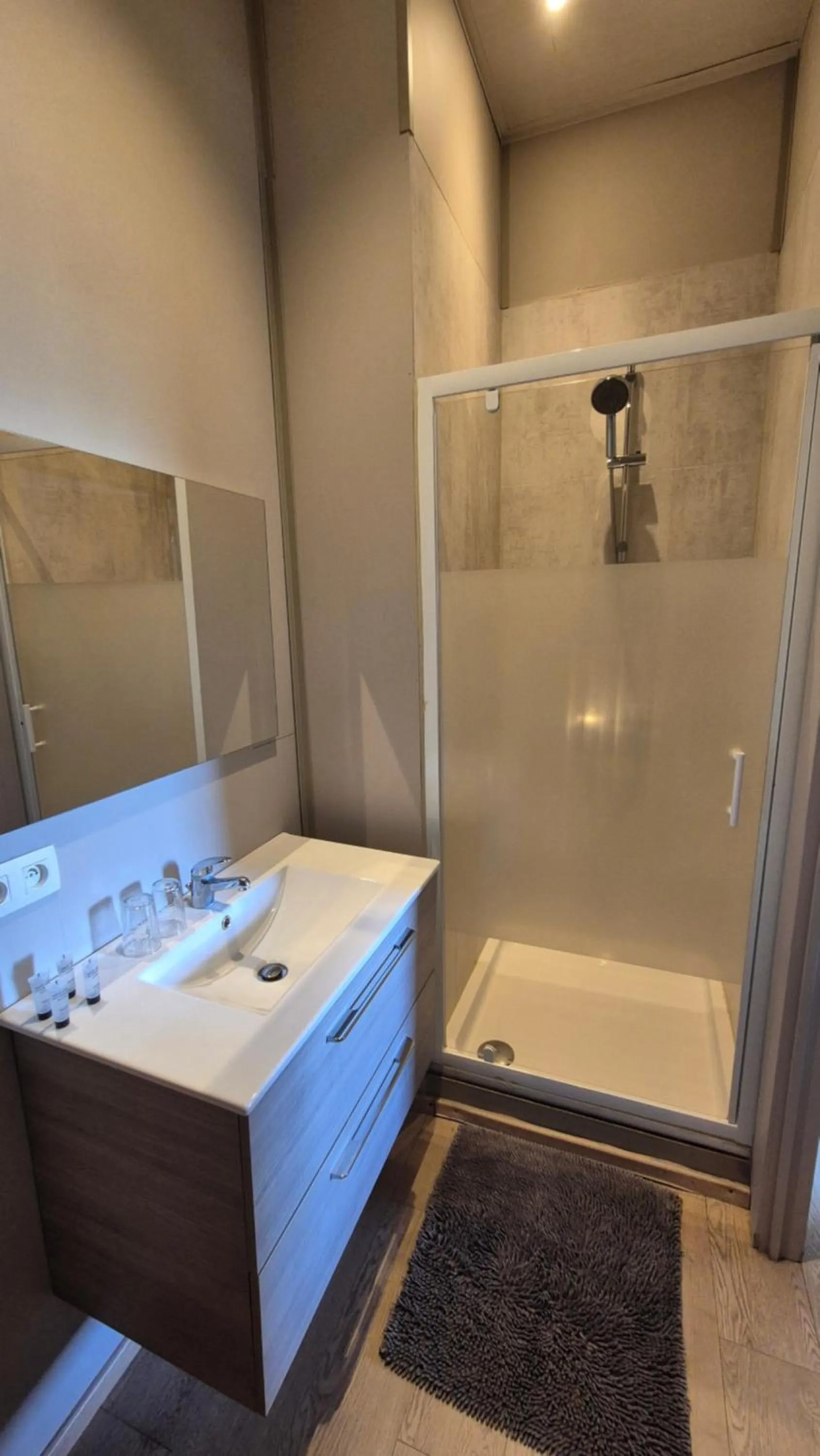 Shower in B&B De Dulle Koe