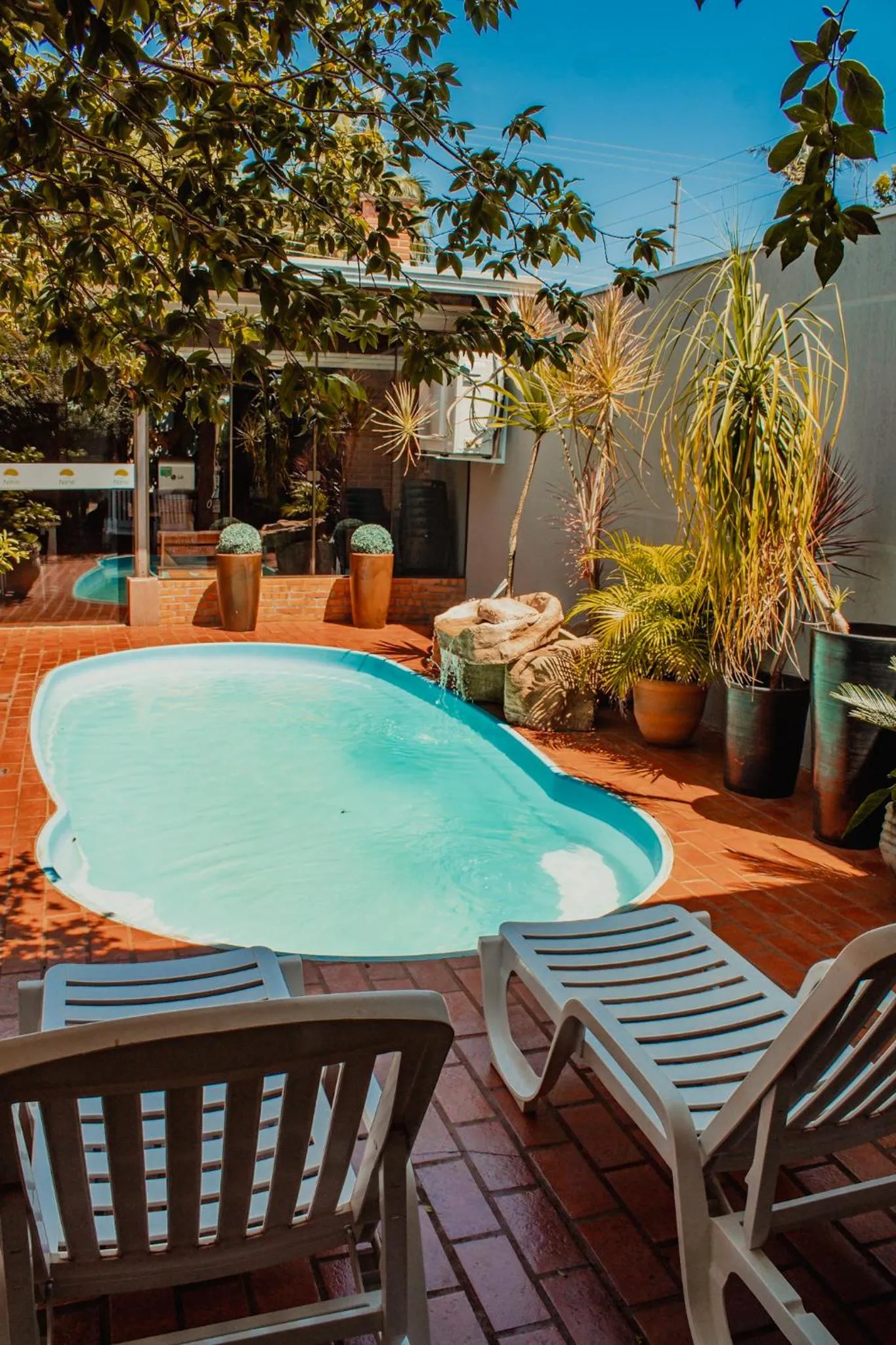 Swimming pool in Pousada Nanai