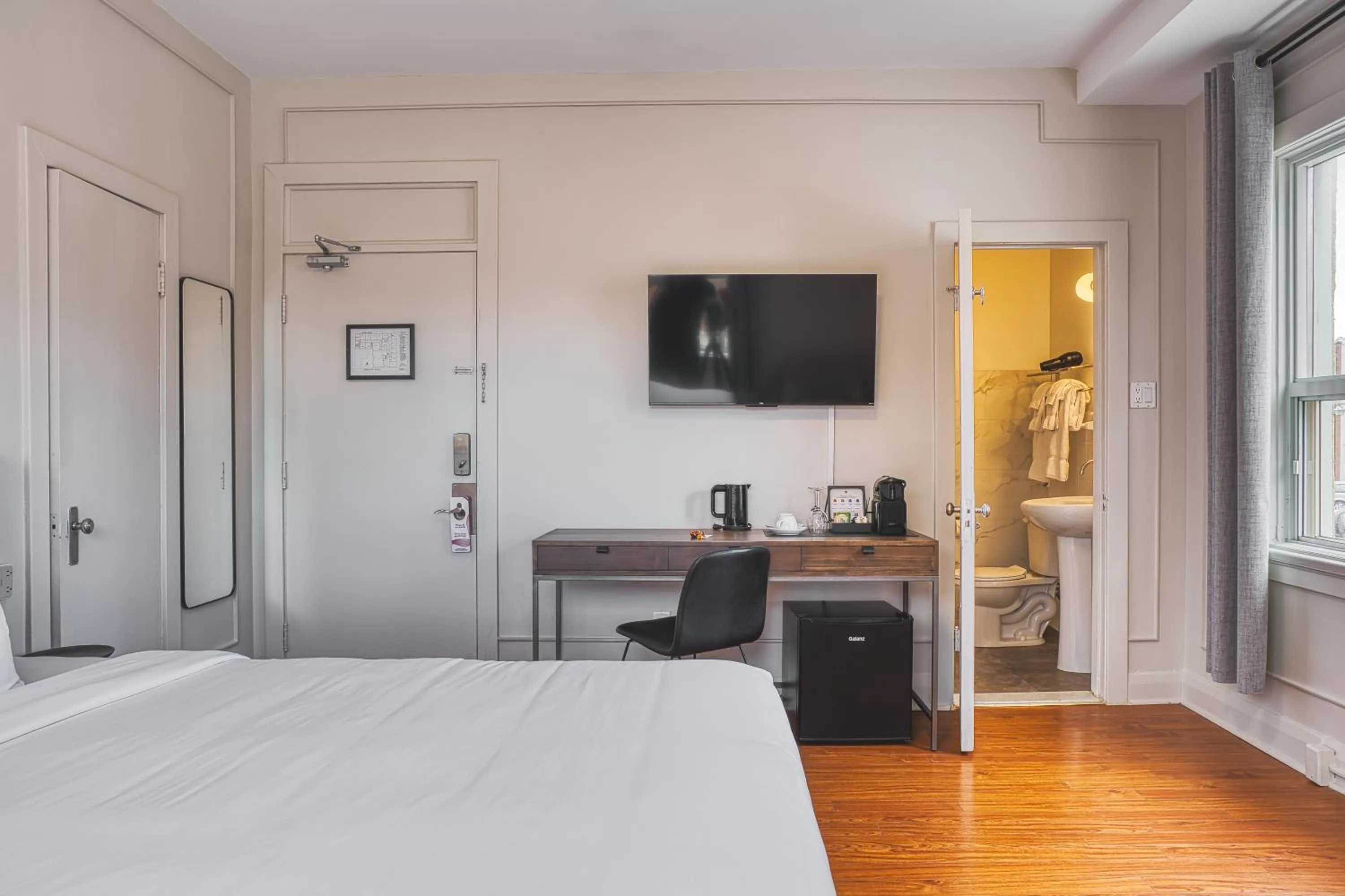 Bed in The Windsor Hotel by Hoco Hotels Collection