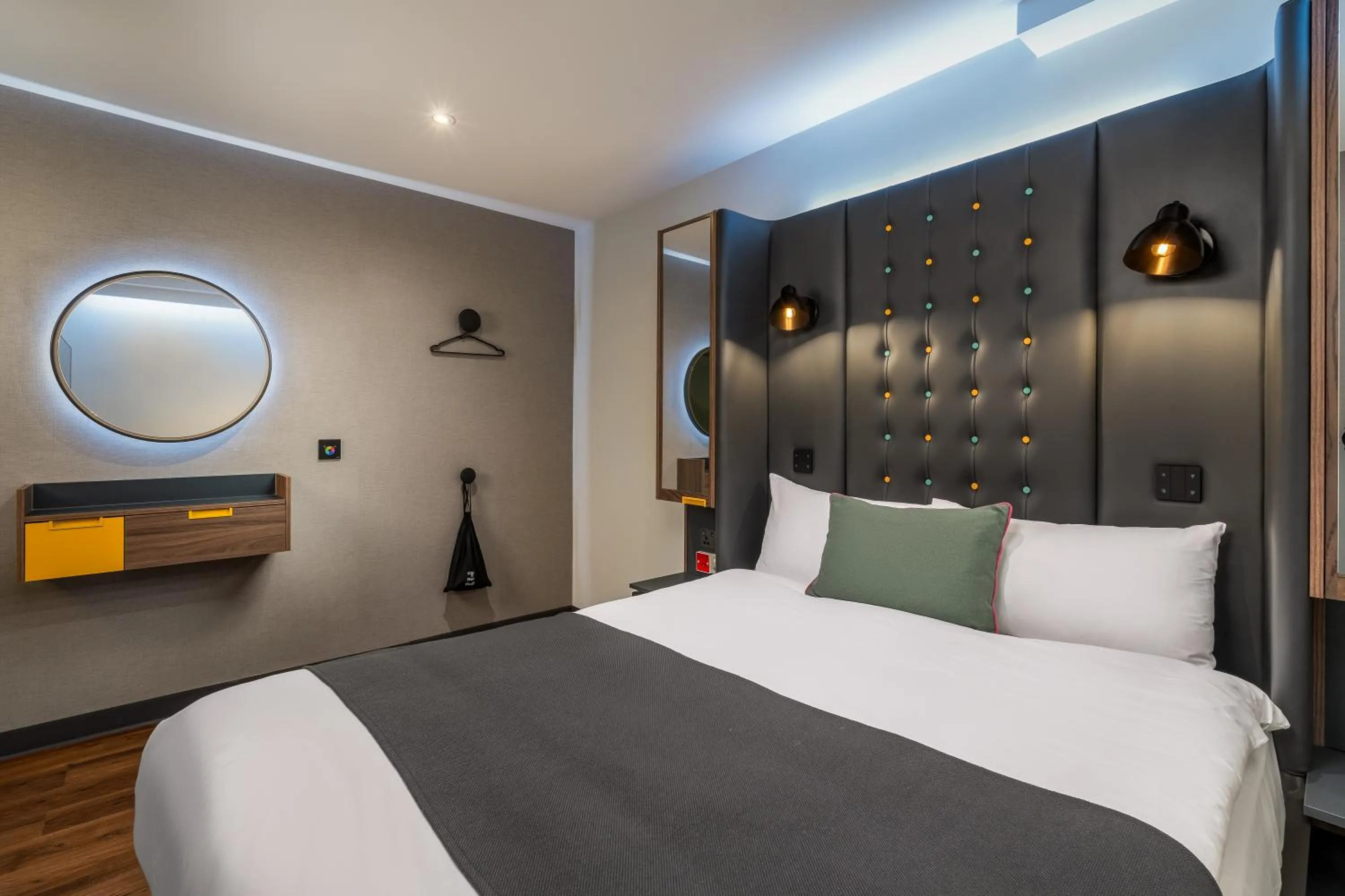 Bedroom, Bed in Point A Hotel London Shoreditch