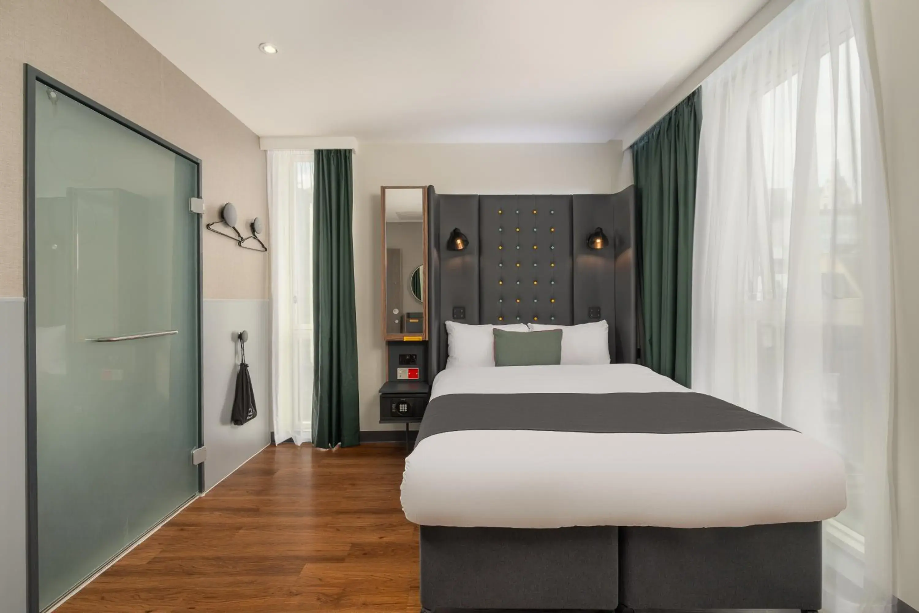 Accessible Double Room with Window in Point A Hotel London Shoreditch Accessible Double Room with Window in Point A Hotel London Shoreditch