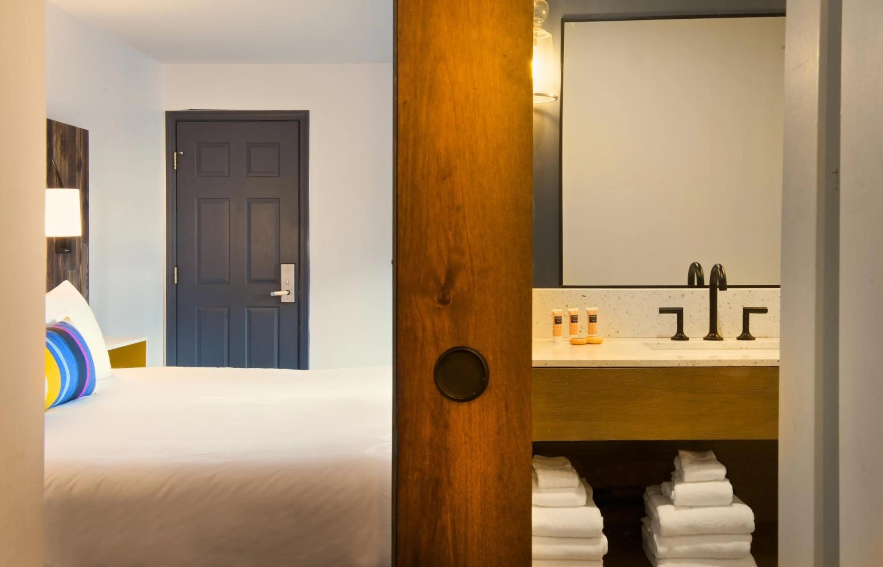 Decorative detail, Bed in Hotel Becket, BW Signature Collection