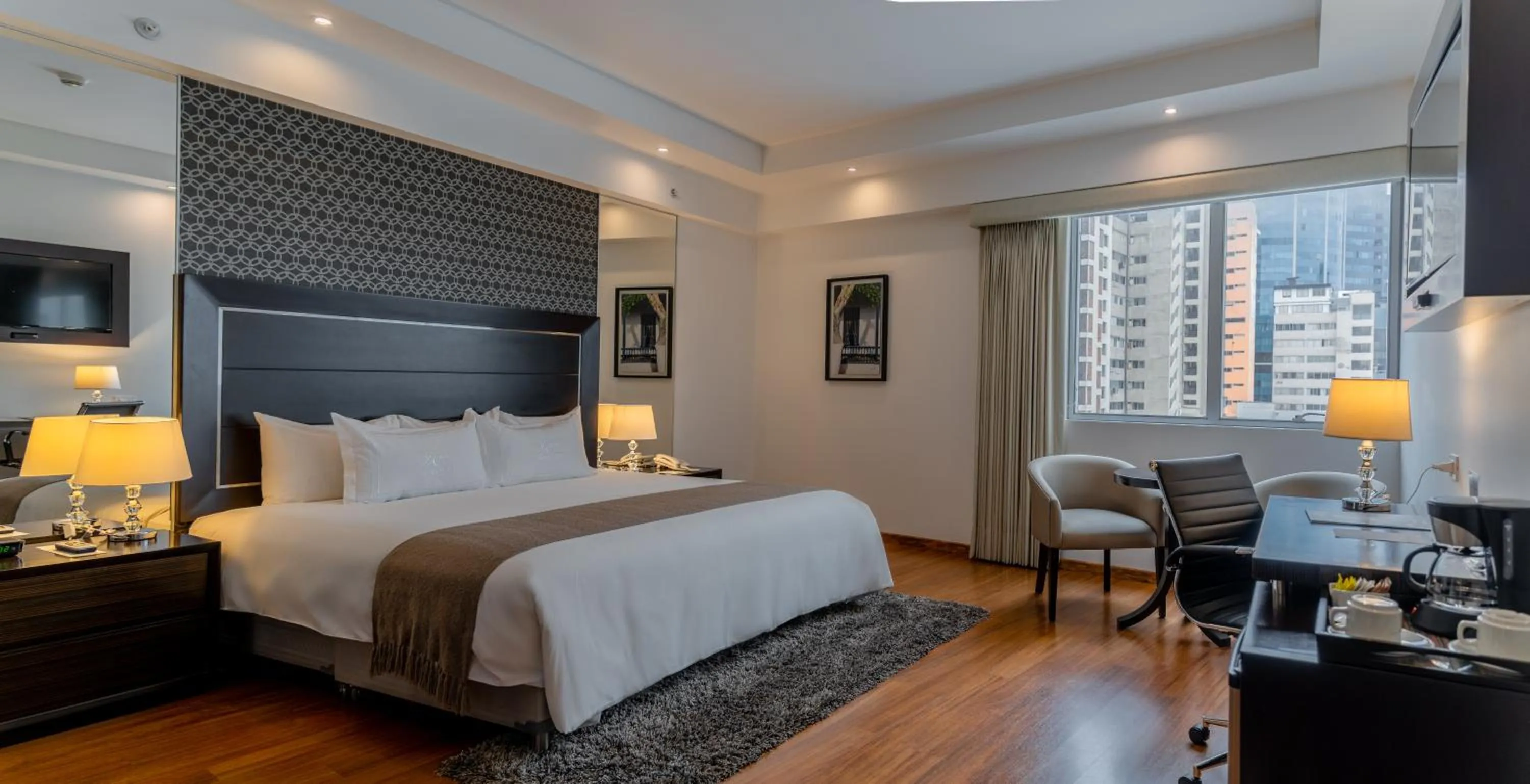 Photo of the whole room, Bed in Jose Antonio Deluxe