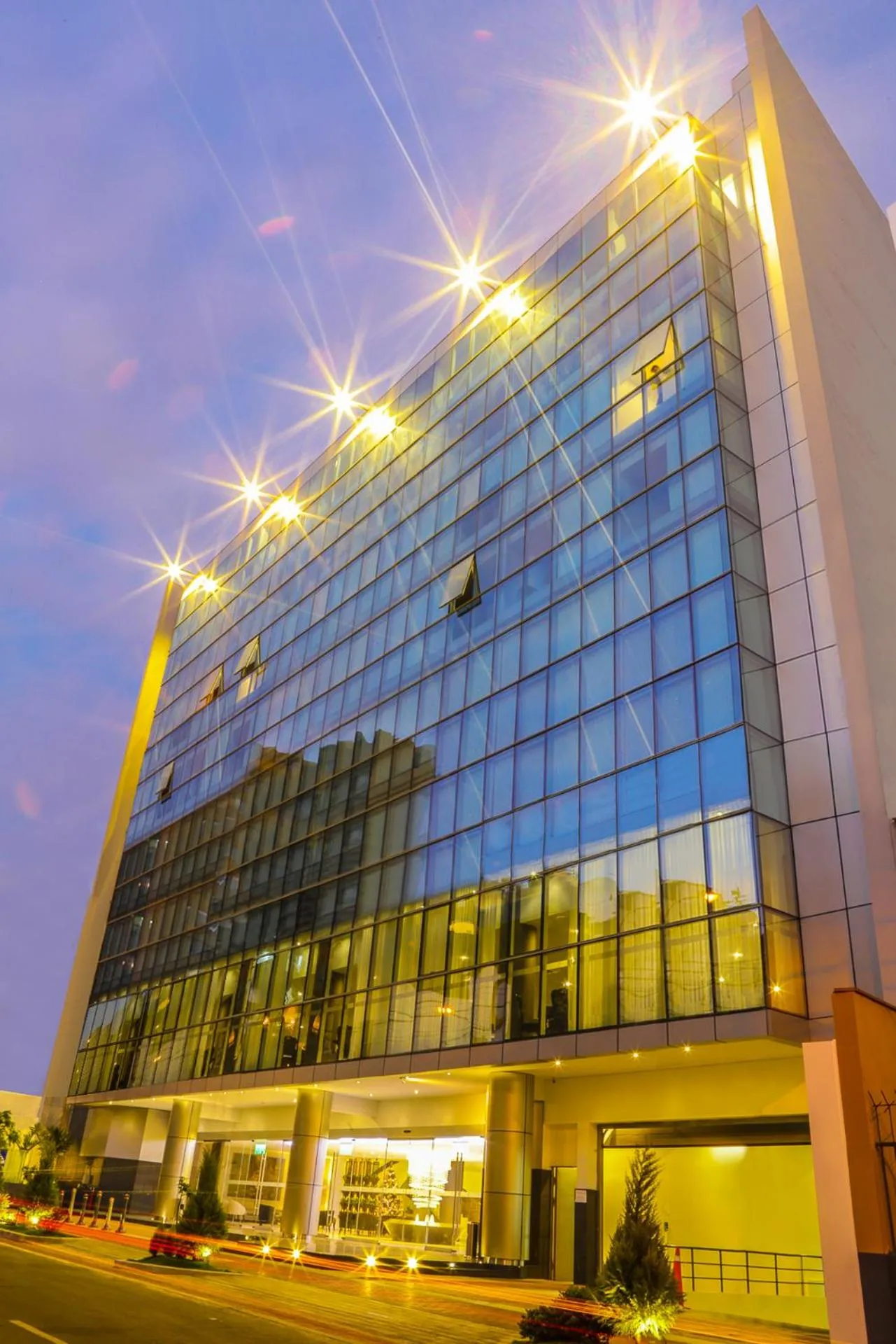 Property building in Jose Antonio Deluxe