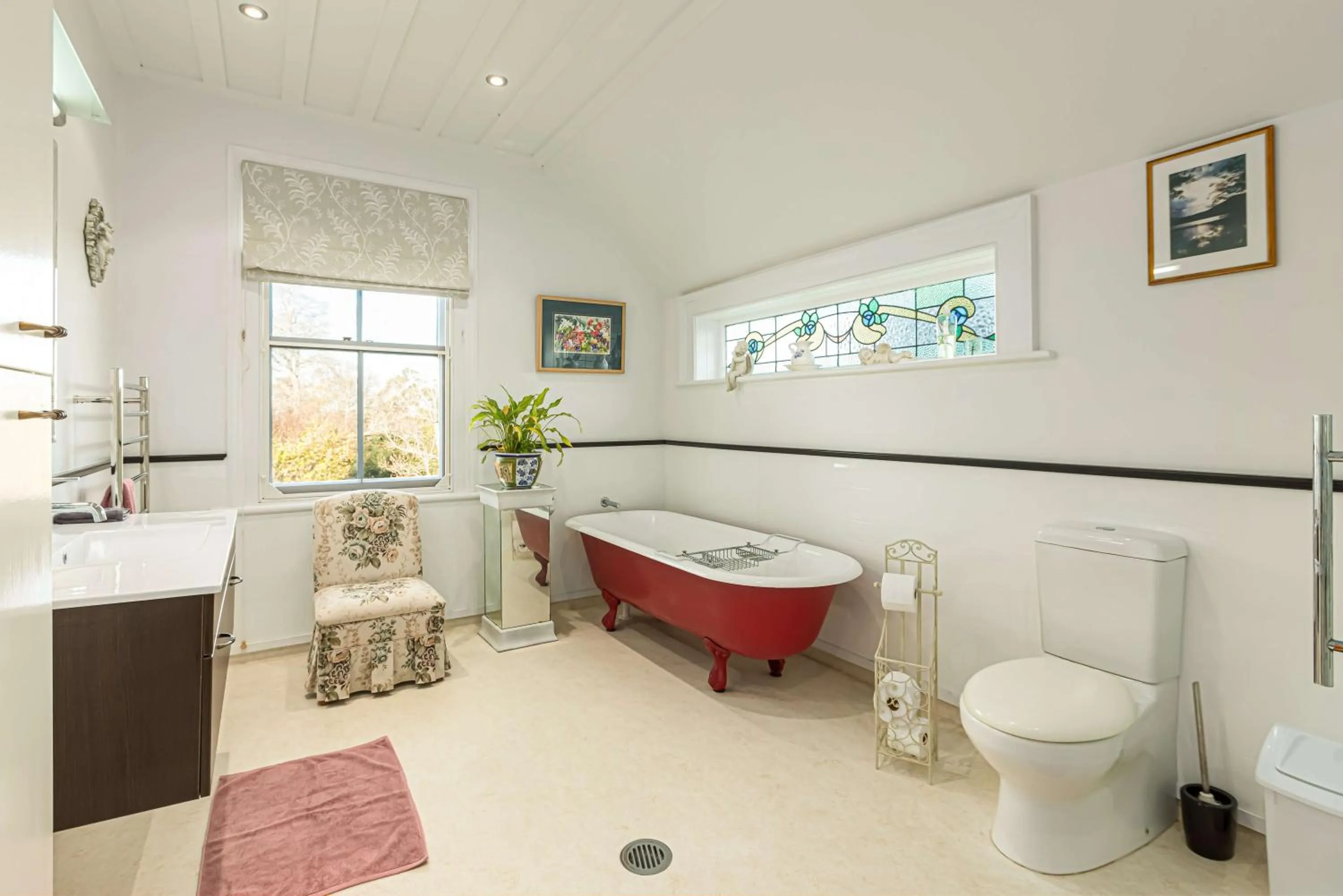 Bathroom in Ashcott Homestead Bed & Breakfast