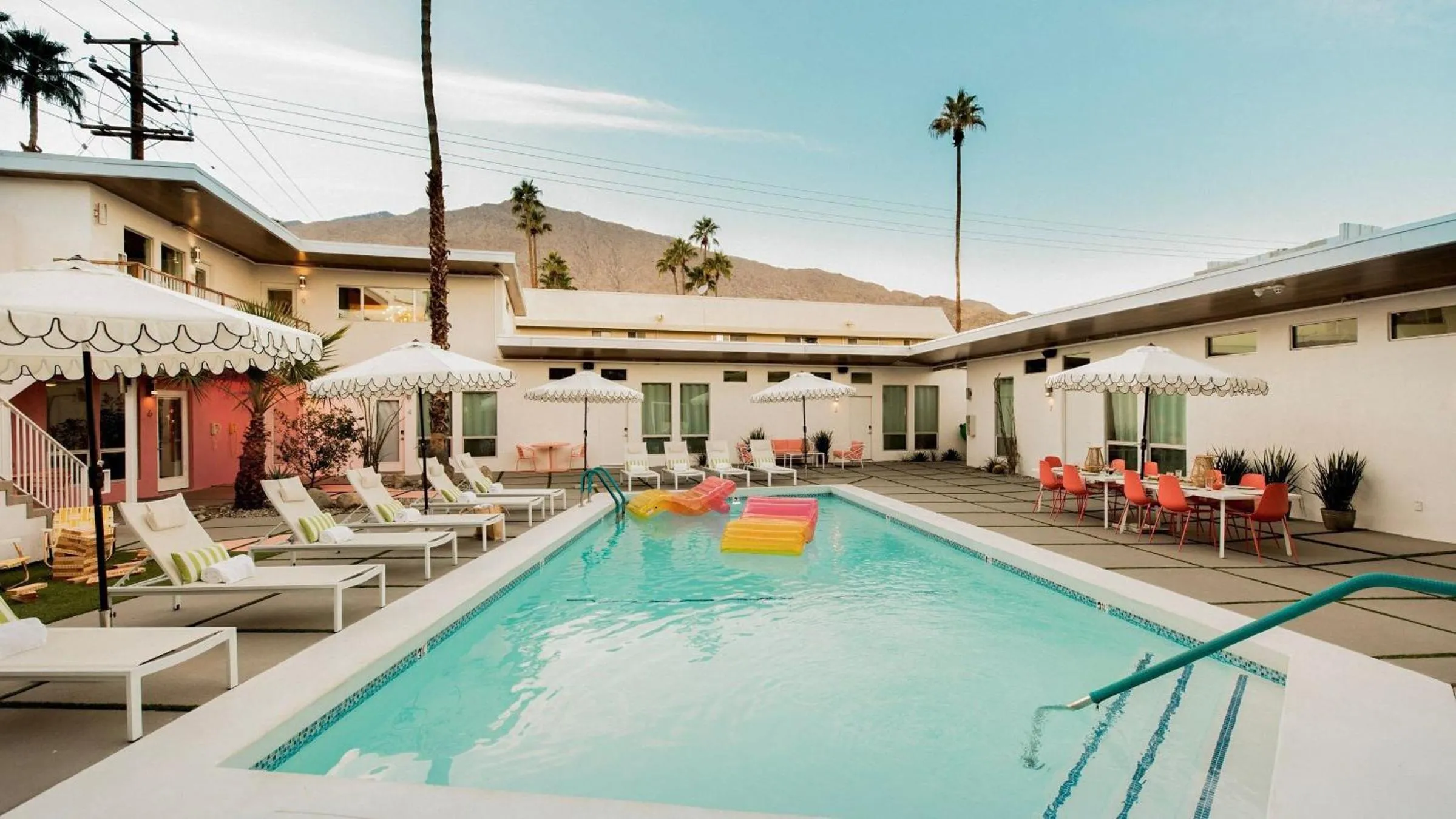 Other in The Wesley by AvantStay Mid-Century Modern Oasis with Pool