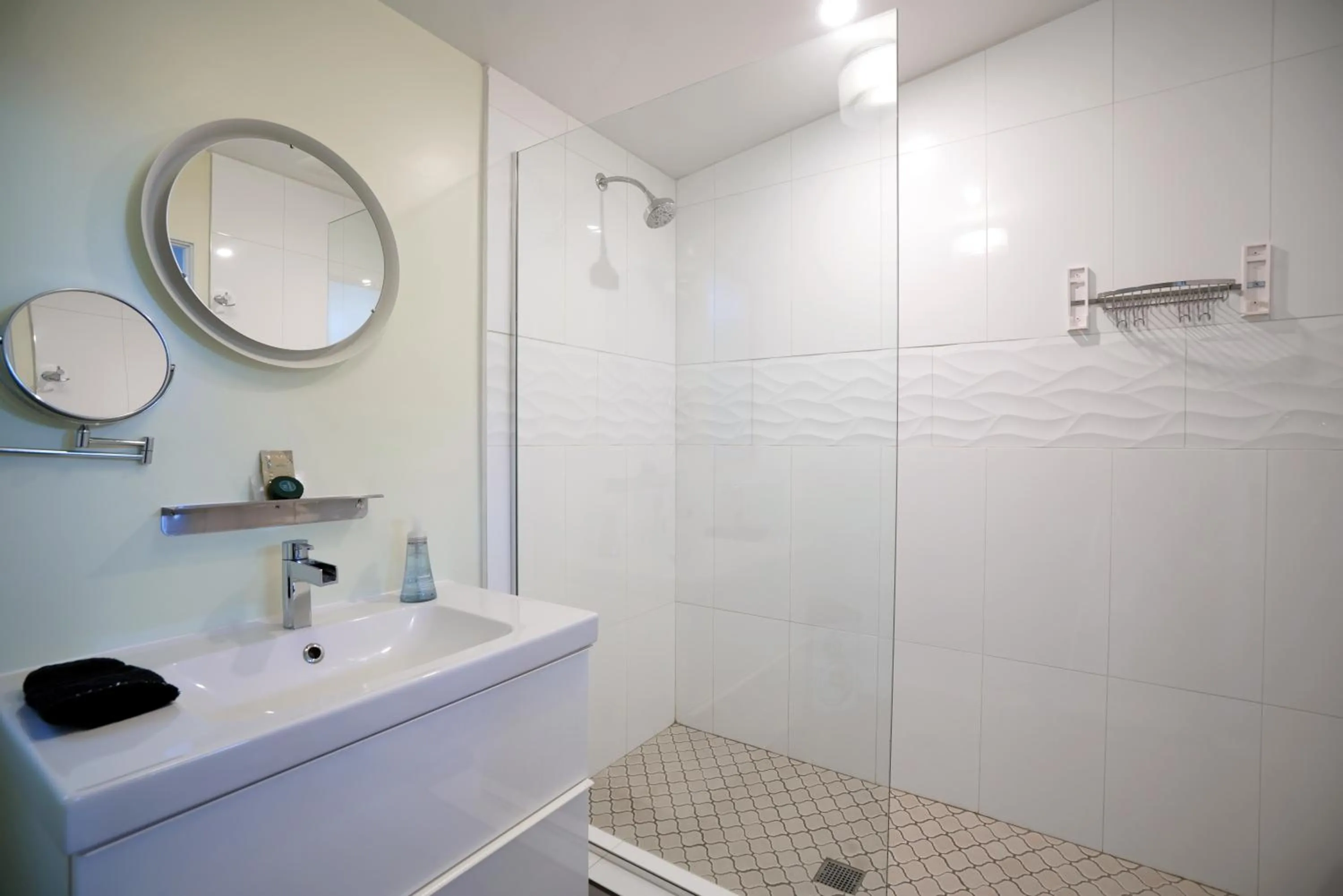 The Wesley by AvantStay Mid-Century Modern Oasis with Pool