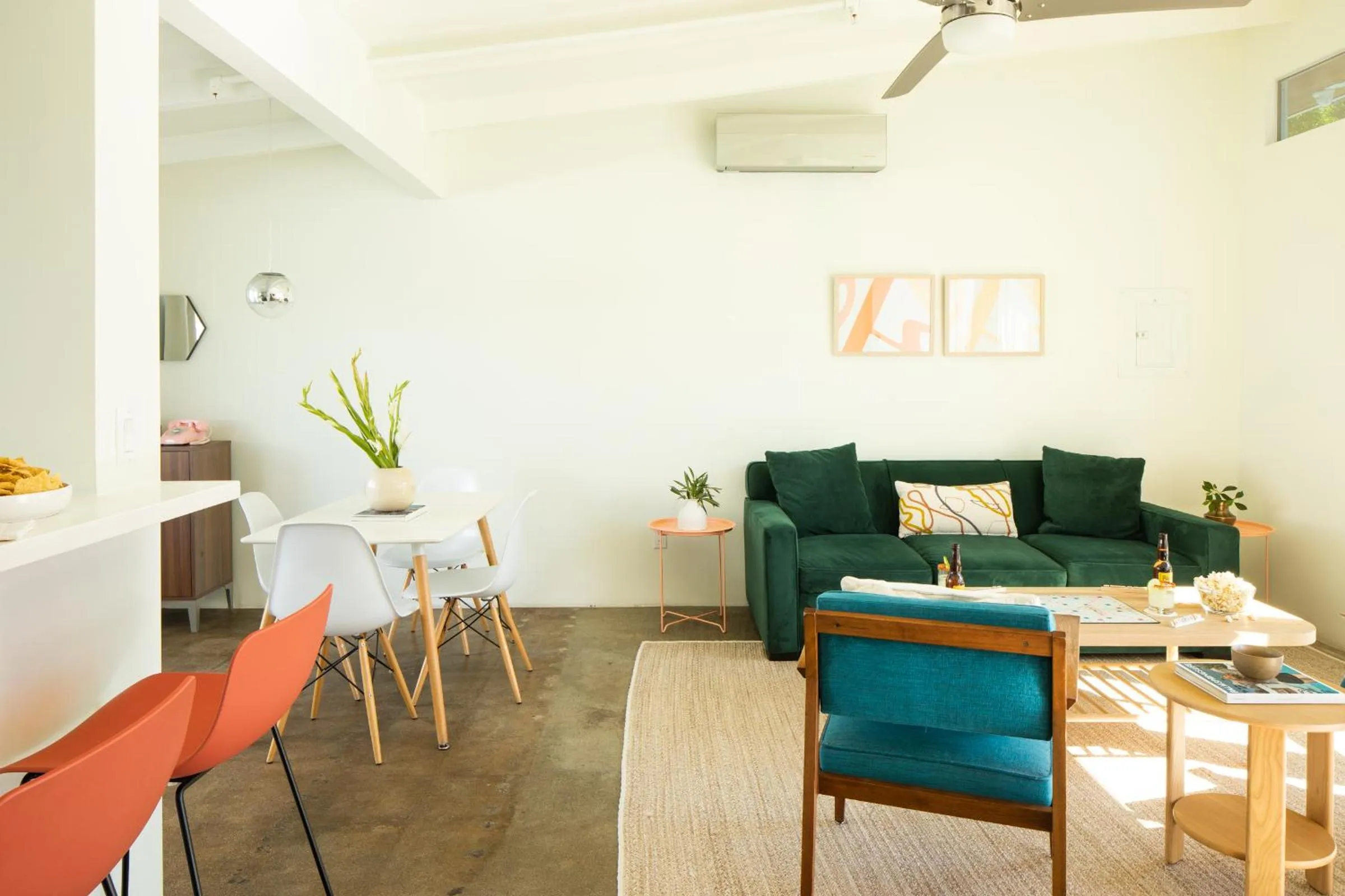 The Wesley by AvantStay Mid-Century Modern Oasis with Pool