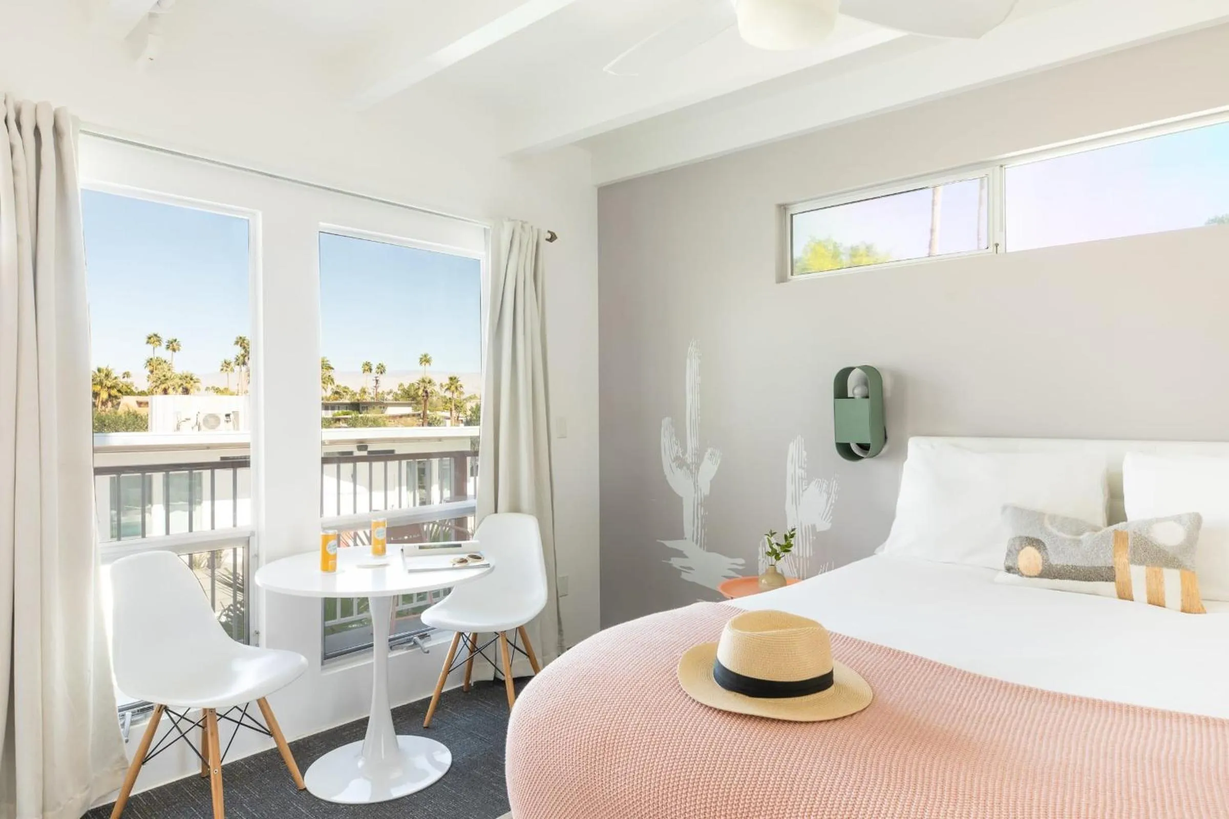 Other, Bed in The Wesley by AvantStay Mid-Century Modern Oasis with Pool