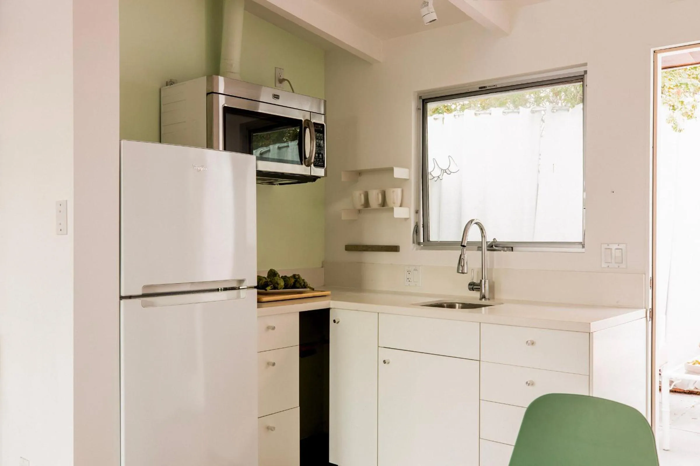 The Wesley by AvantStay Mid-Century Modern Oasis with Pool