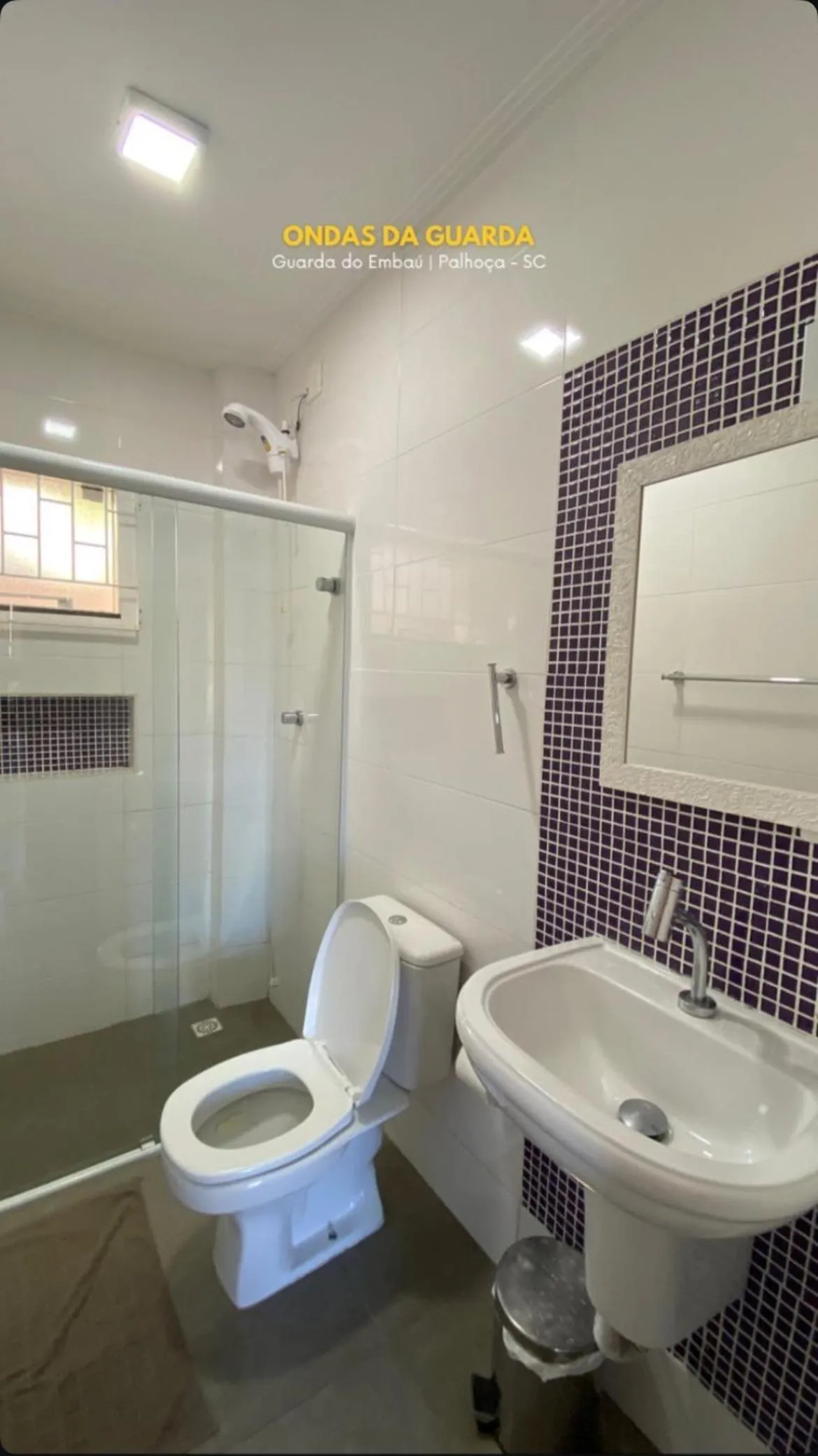 Shower in Ondas da Guarda Moradas