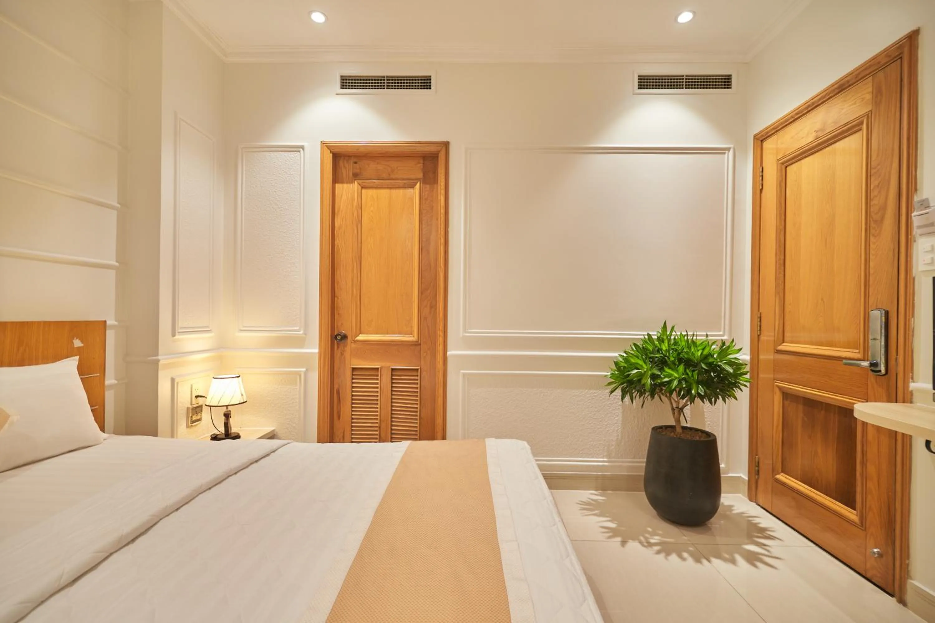 Bedroom, Bed in Bin Bin 10 - Mimosa Hotel Near Tan Son Nhat Airport