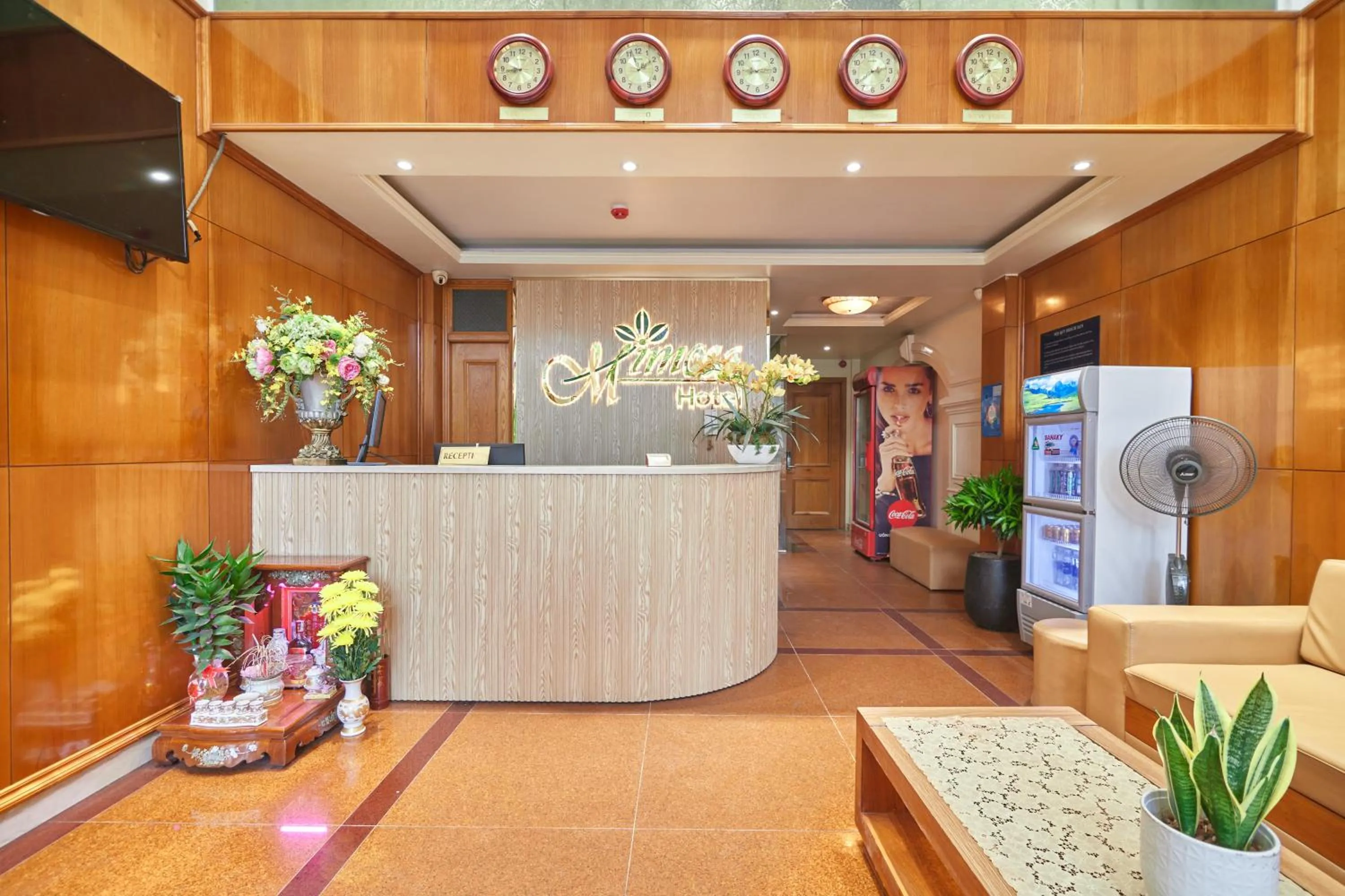 Lobby or reception in Bin Bin 10 - Mimosa Hotel Near Tan Son Nhat Airport